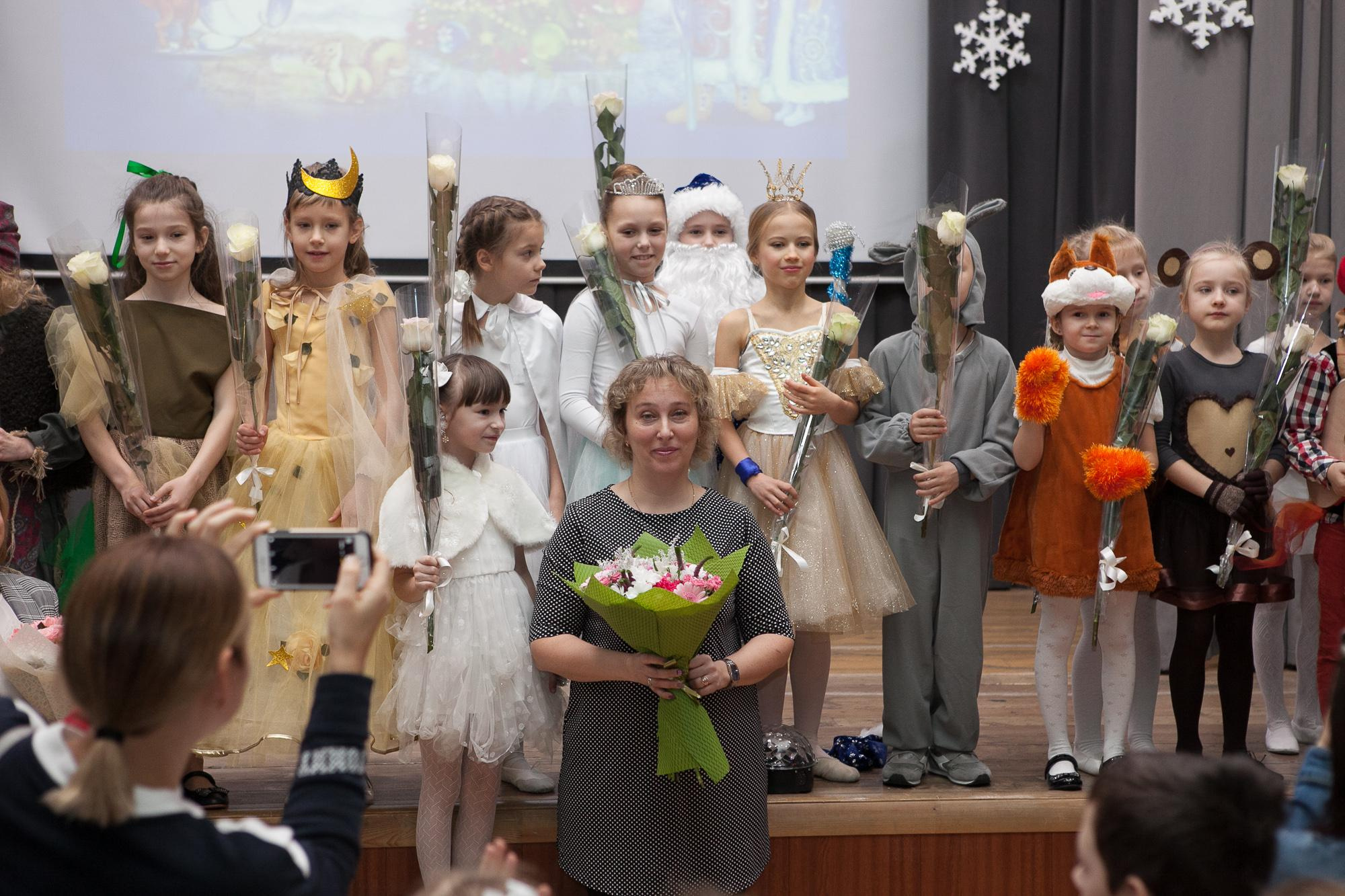 Праздник в школе. Выпускные альбомы Москва СВАО