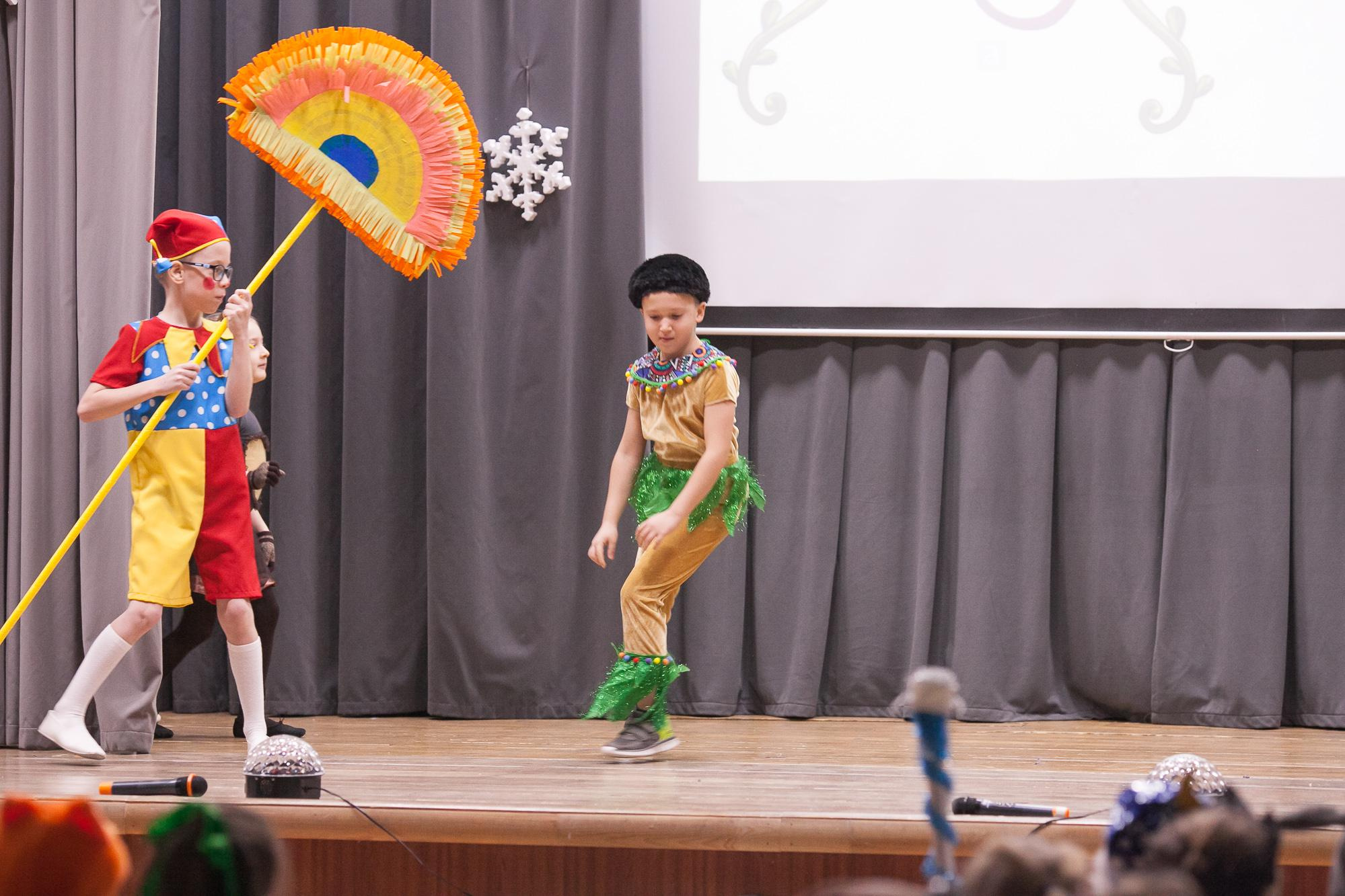 Праздник в школе. Выпускные альбомы Москва СВАО