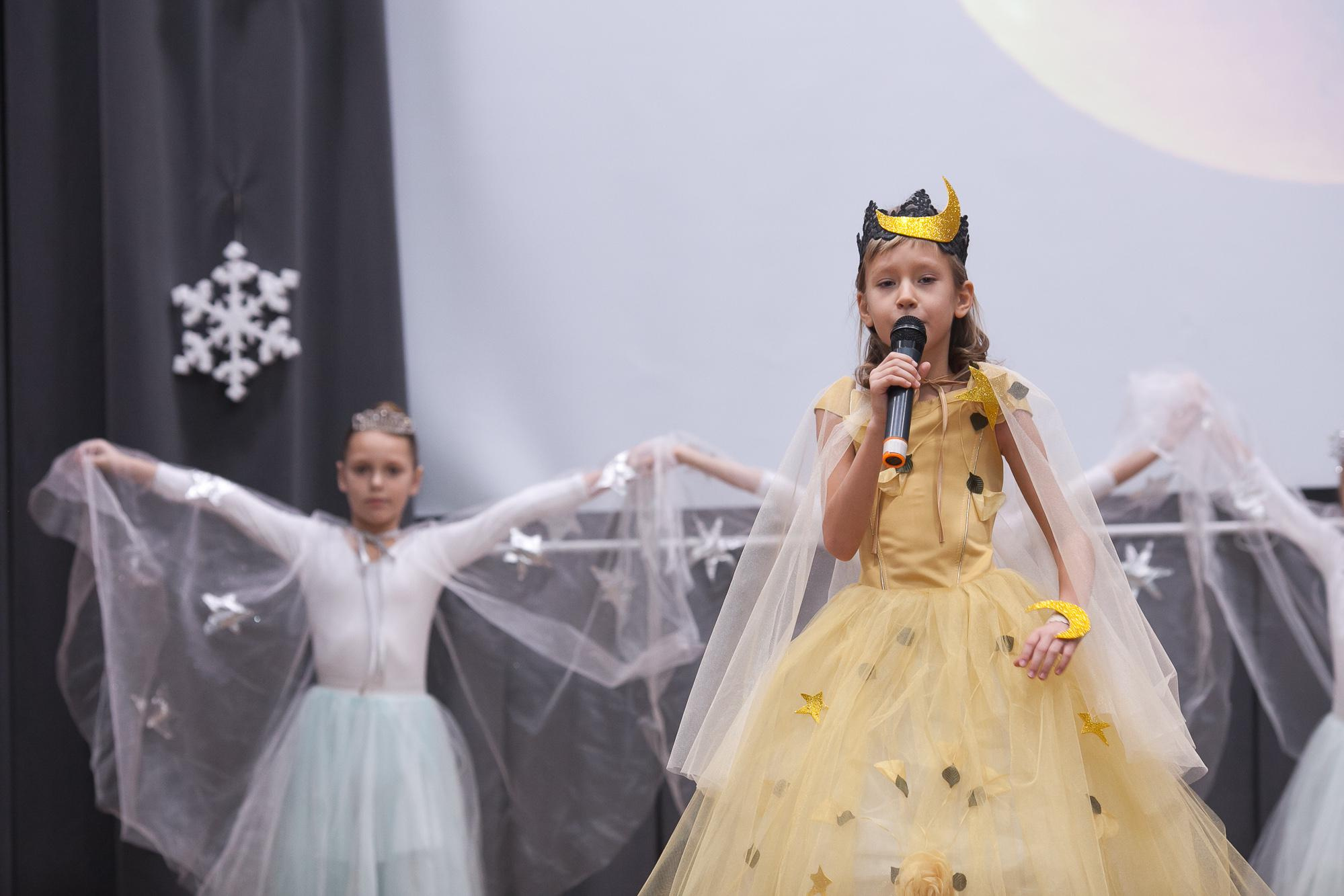 Праздник в школе. Выпускные альбомы Москва СВАО