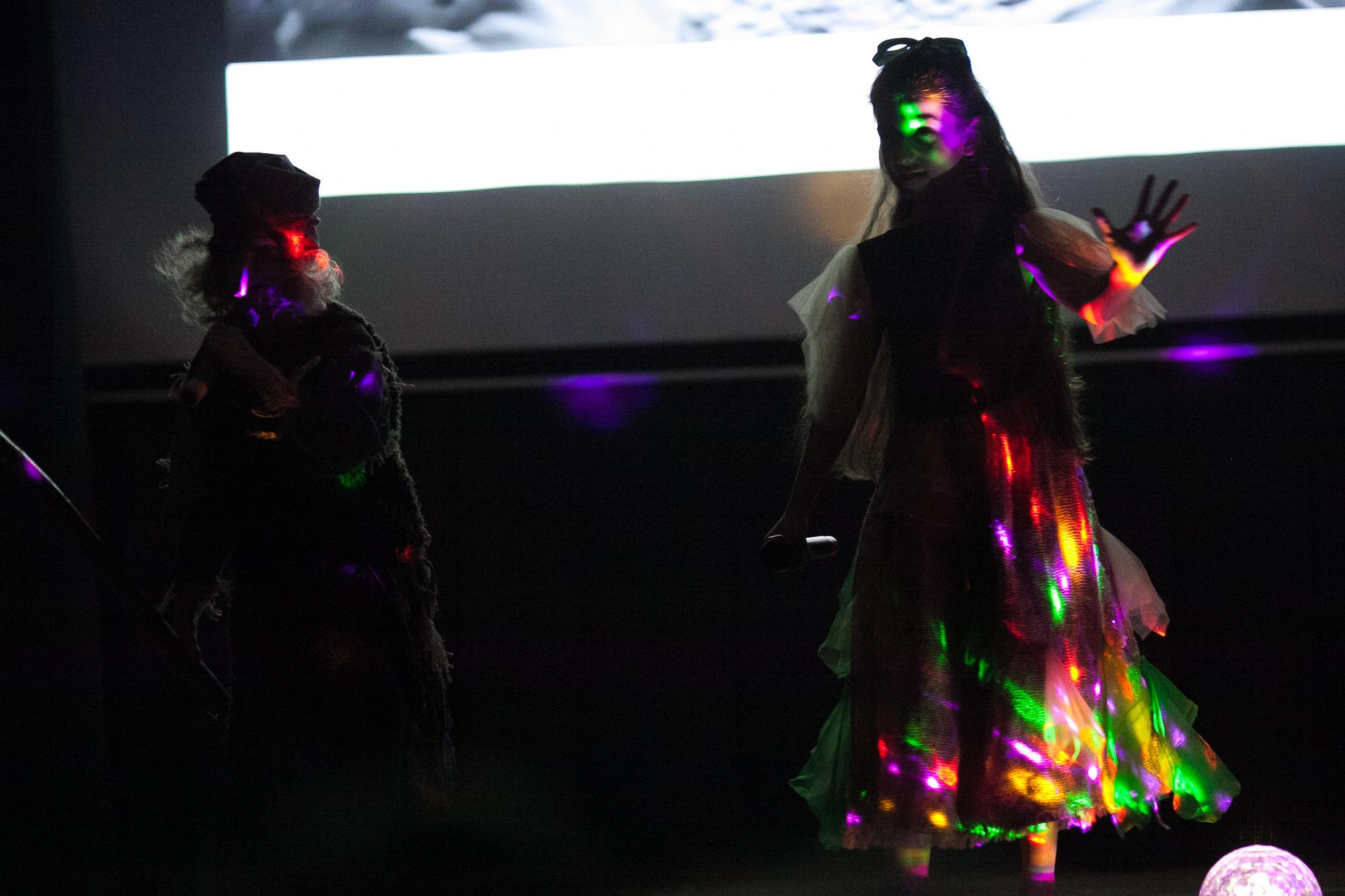 Праздник в школе. Выпускные альбомы Москва СВАО