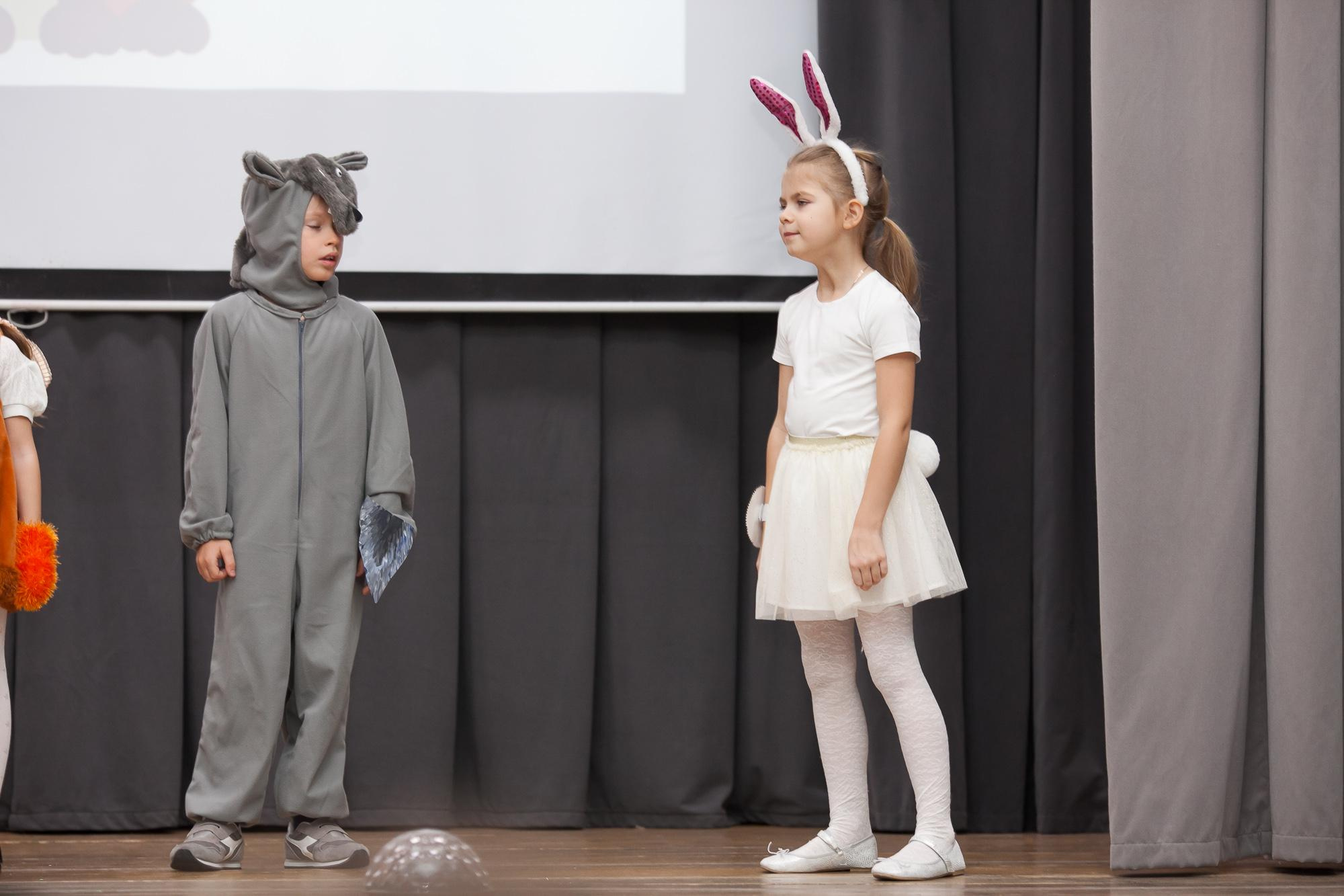 Праздник в школе. Выпускные альбомы Москва СВАО