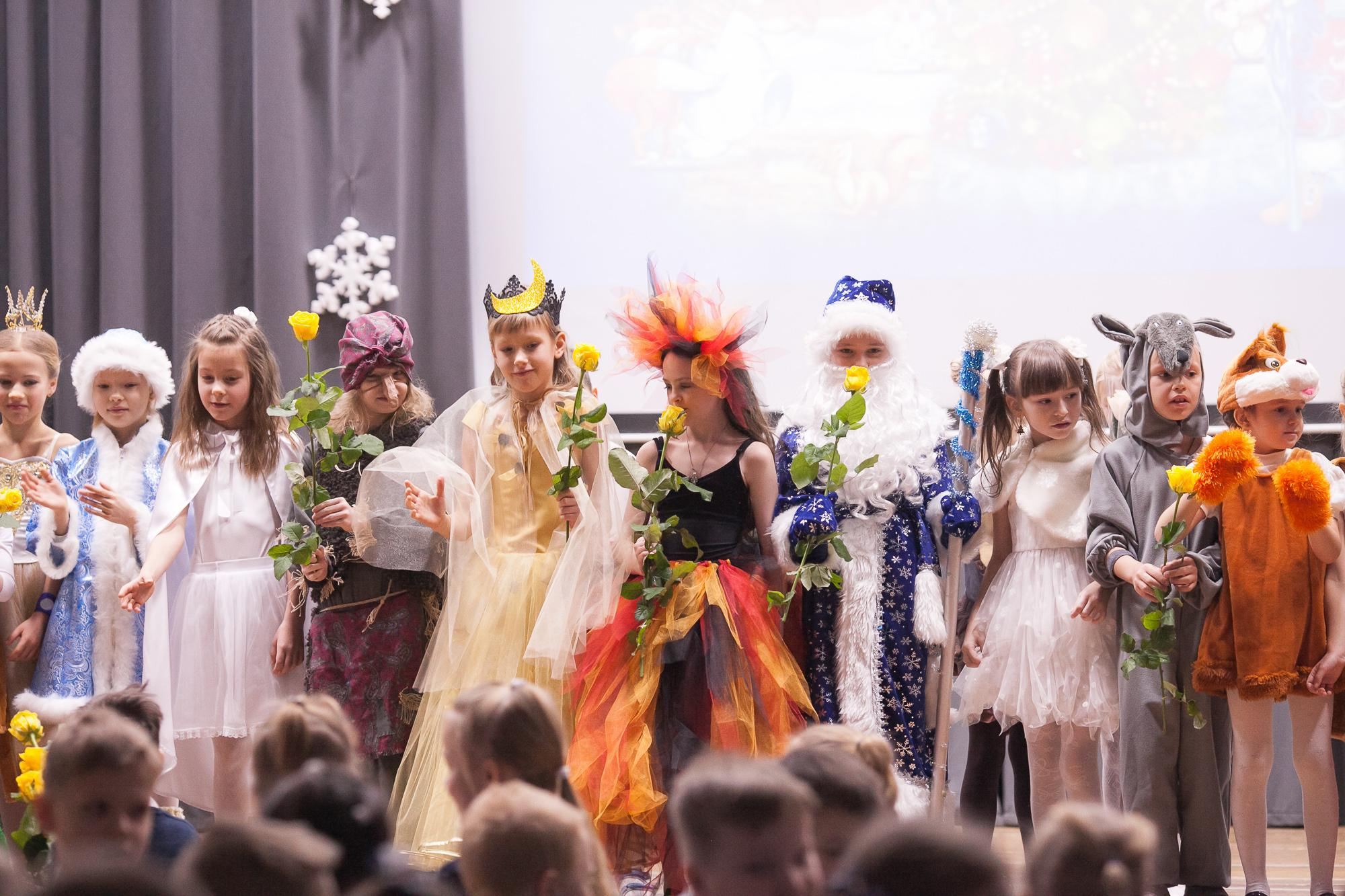 Праздник в школе. Выпускные альбомы Москва СВАО