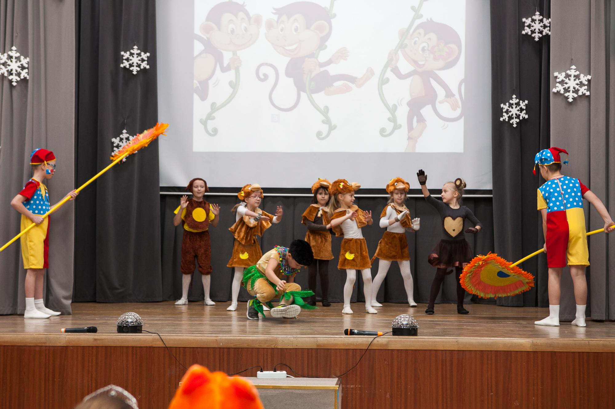 Праздник в школе. Выпускные альбомы Москва СВАО