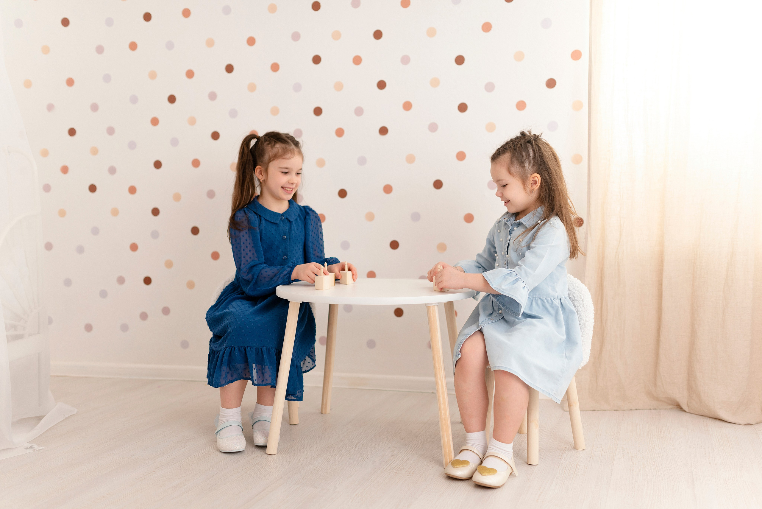 Света и Ира. Детский и семейный фотограф в Сургуте и Нефтеюганске Анна Старцева