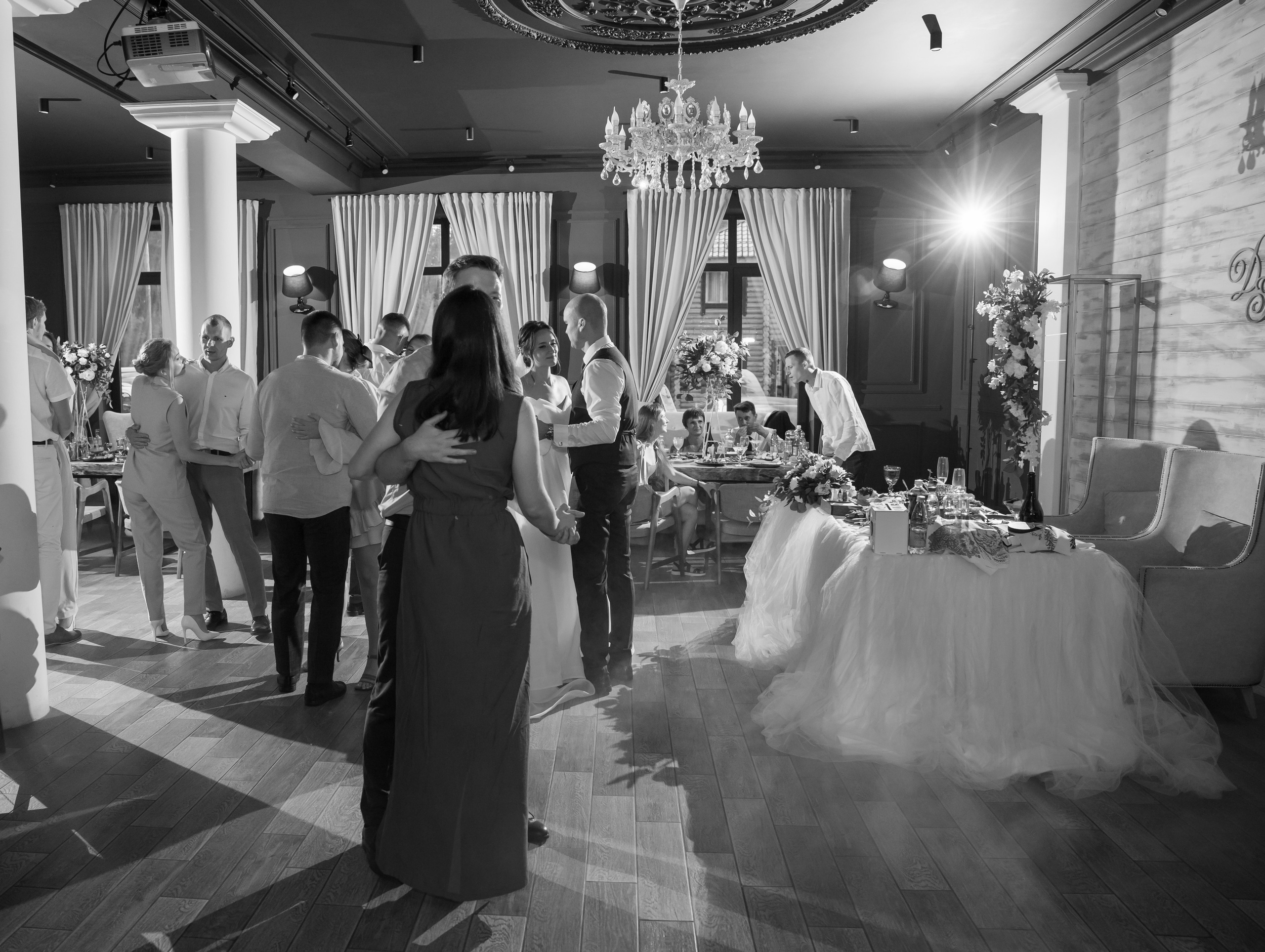 Полина и Дмитрий, загородный клуб «Барин», ЗАГС в г. Пушкино. Свадебный и репортажный фотограф (Москва, Королев и другие)