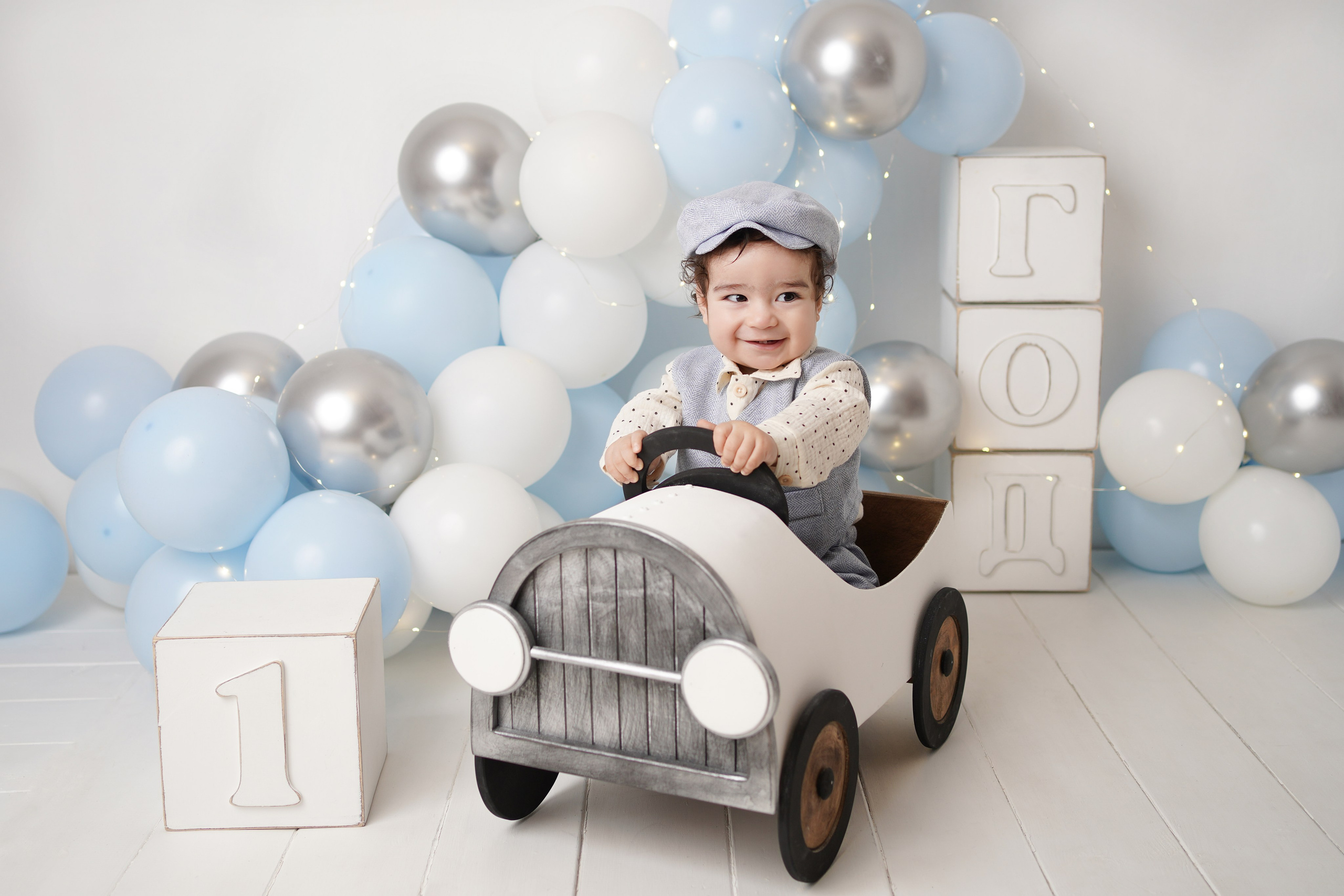 Детская фотосессия Первый годик для мальчиков. Детский фотограф и фотограф новорожденных в Калининград Оксана Иваний