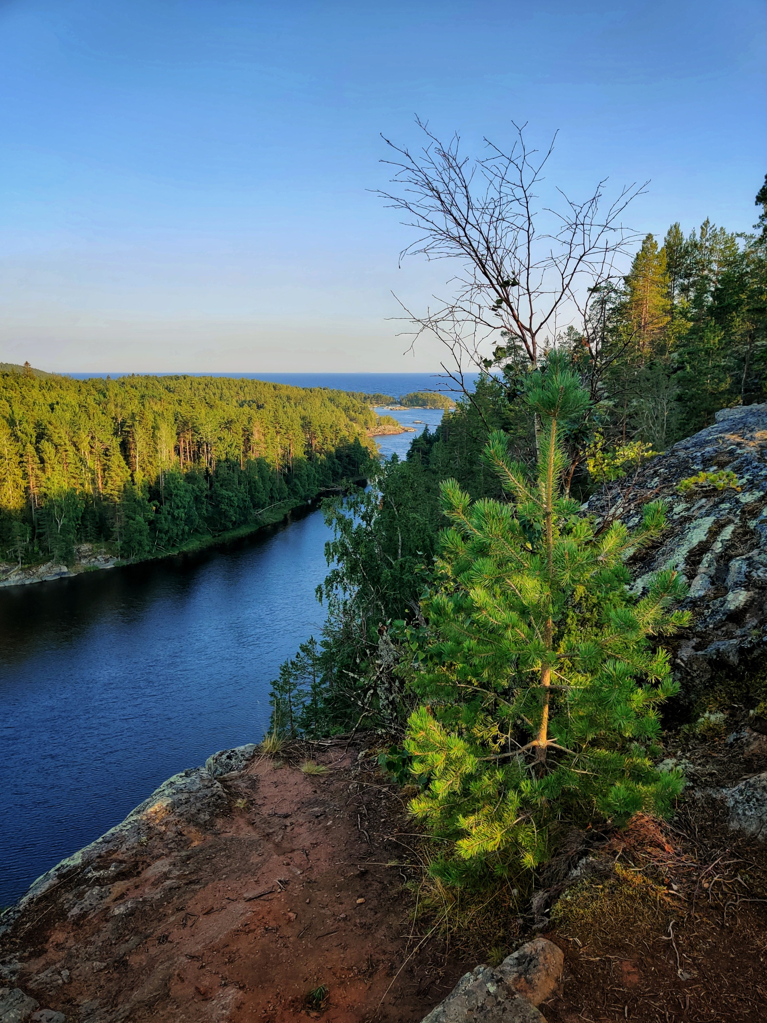 Путешествие по Карелии: Ладожские шхеры, закаты и дикая природа | Летние фото в августе