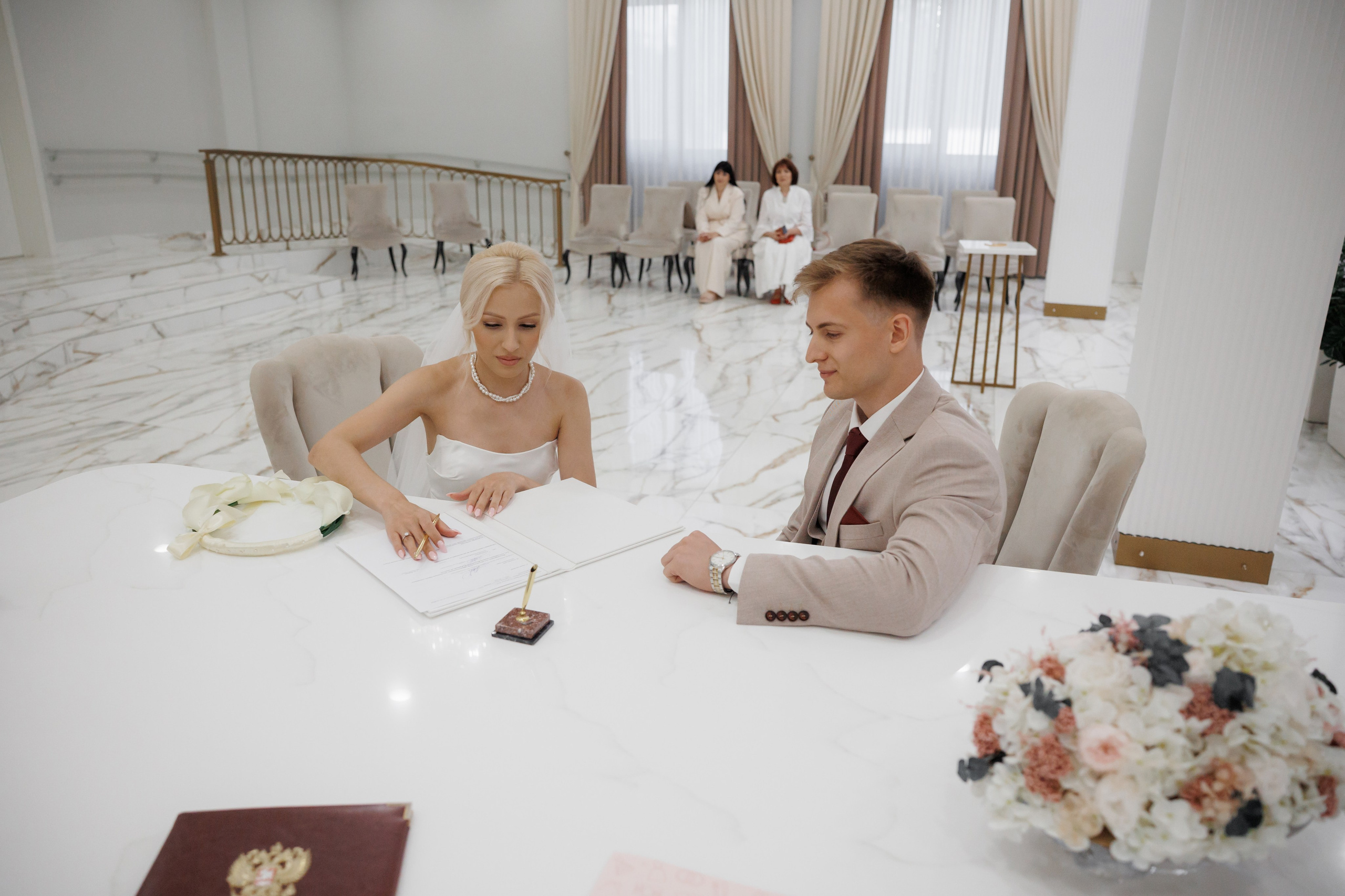 Отель «Милан», Шипиловский ЗАГС, прогулка в парке Царицыно. Свадебный и репортажный фотограф (Москва, Королев и другие)