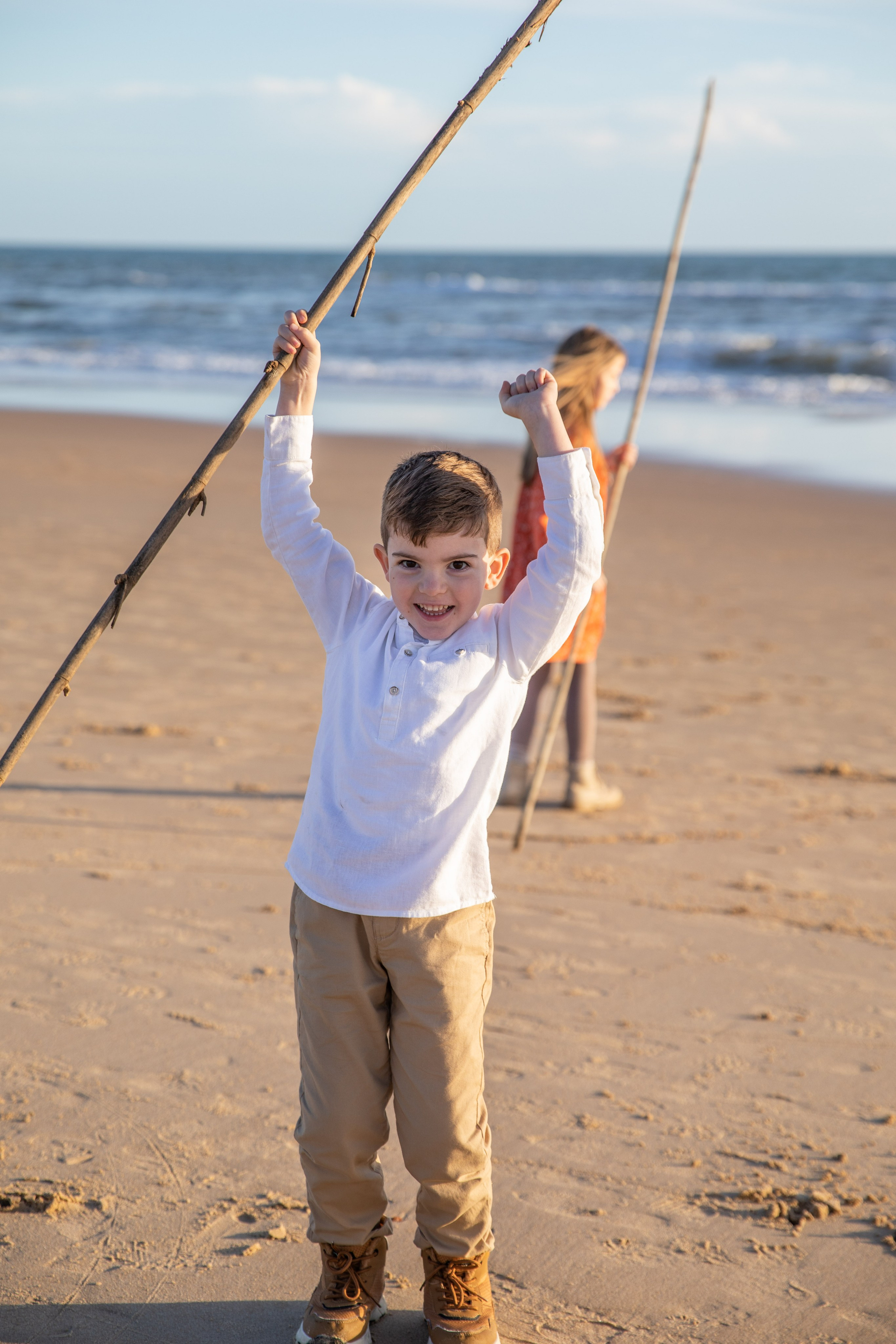 Three Generations by the Ocean. Professional Photographer in Portugal. Oksana Lomnova