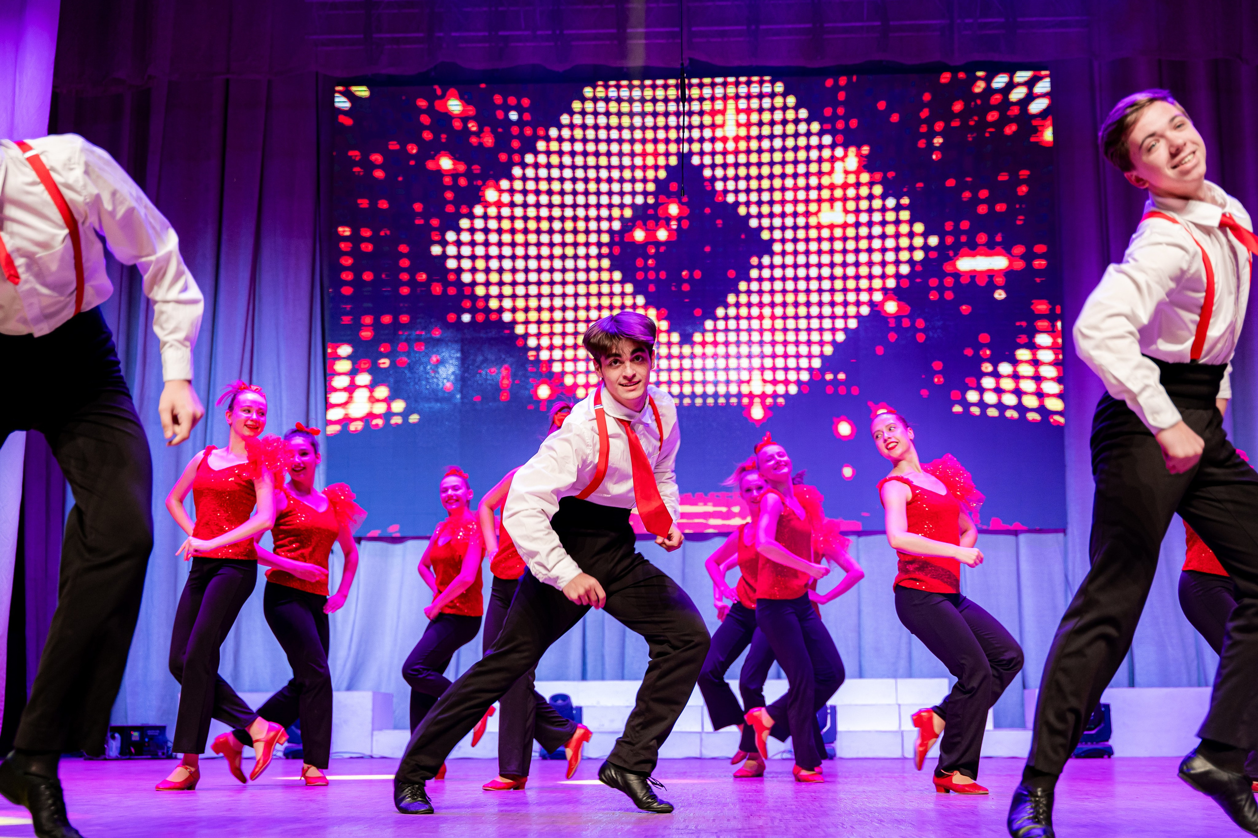 Городской фестиваль творчества ветеранов «Мудрость поколений говорит» 2024. Портретный и репортажный фотограф в Воронеже: Анастасия Пузикова