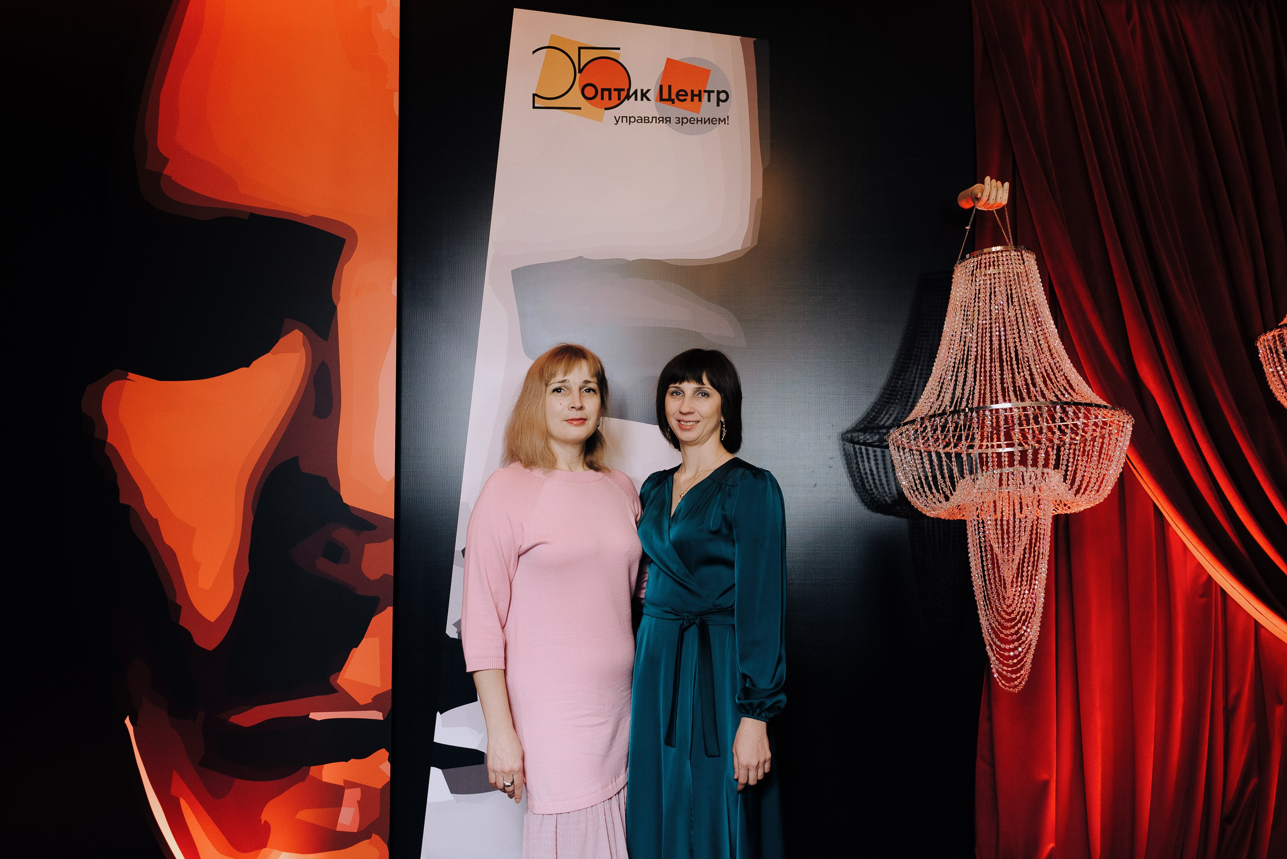 СПЕКТАКЛЬ «ВОЛШЕБНЫЕ ОЧКИ» ОПТИК-ЦЕНТР. Репортажный фотограф Зуев Роман г. Челябинск
