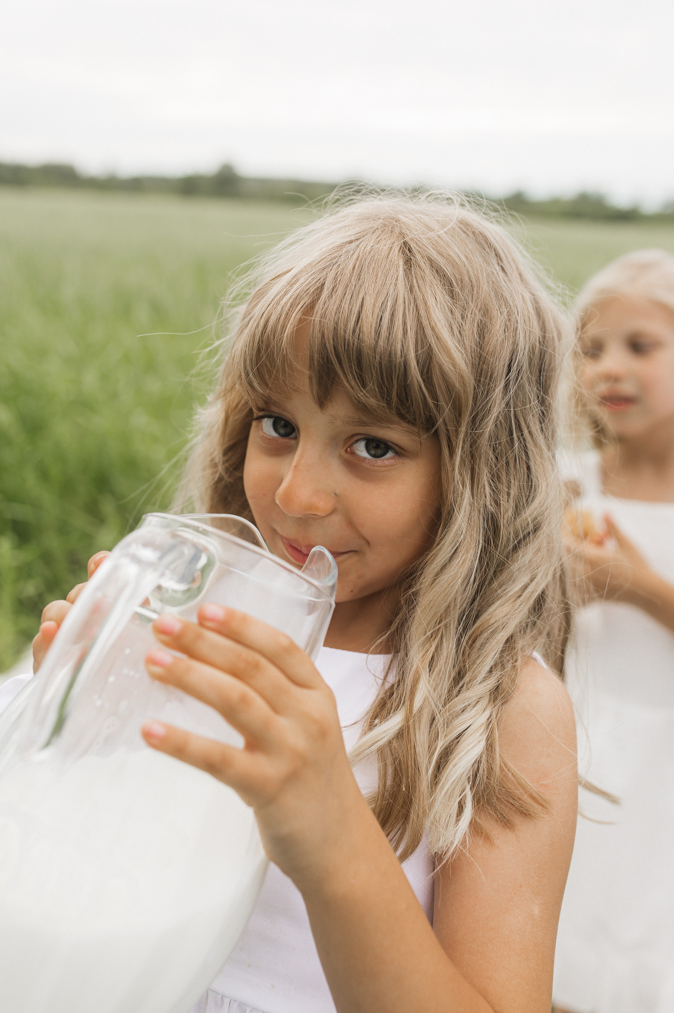 Маша и Миша и их веселая компания (пикник в поле). Семейный и свадебный фотограф в Екатеринбурге Орлова Ирина