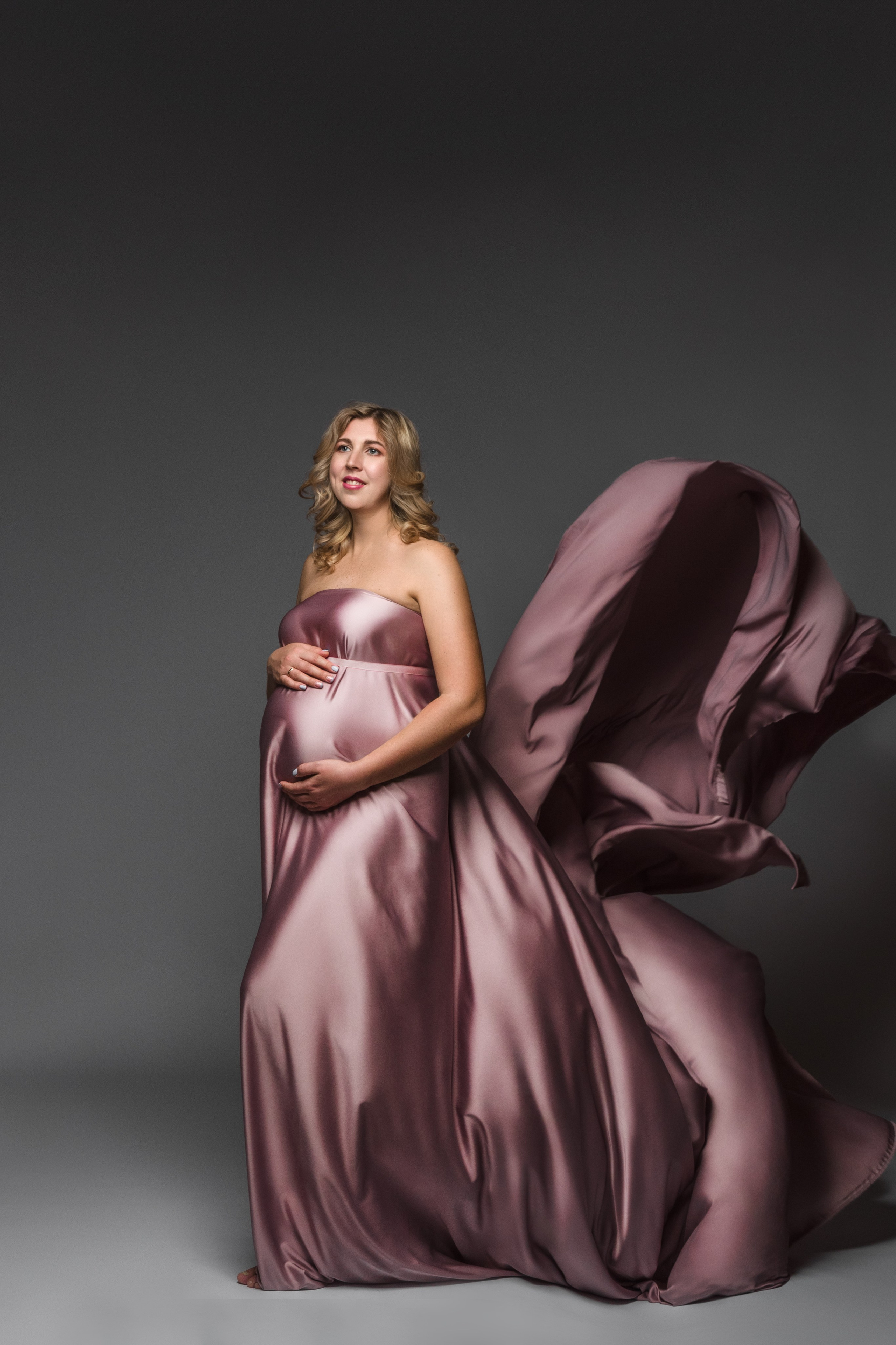 Беременность. Индивидуальные, семейные, студийные съемки в Серпухове и за пределами