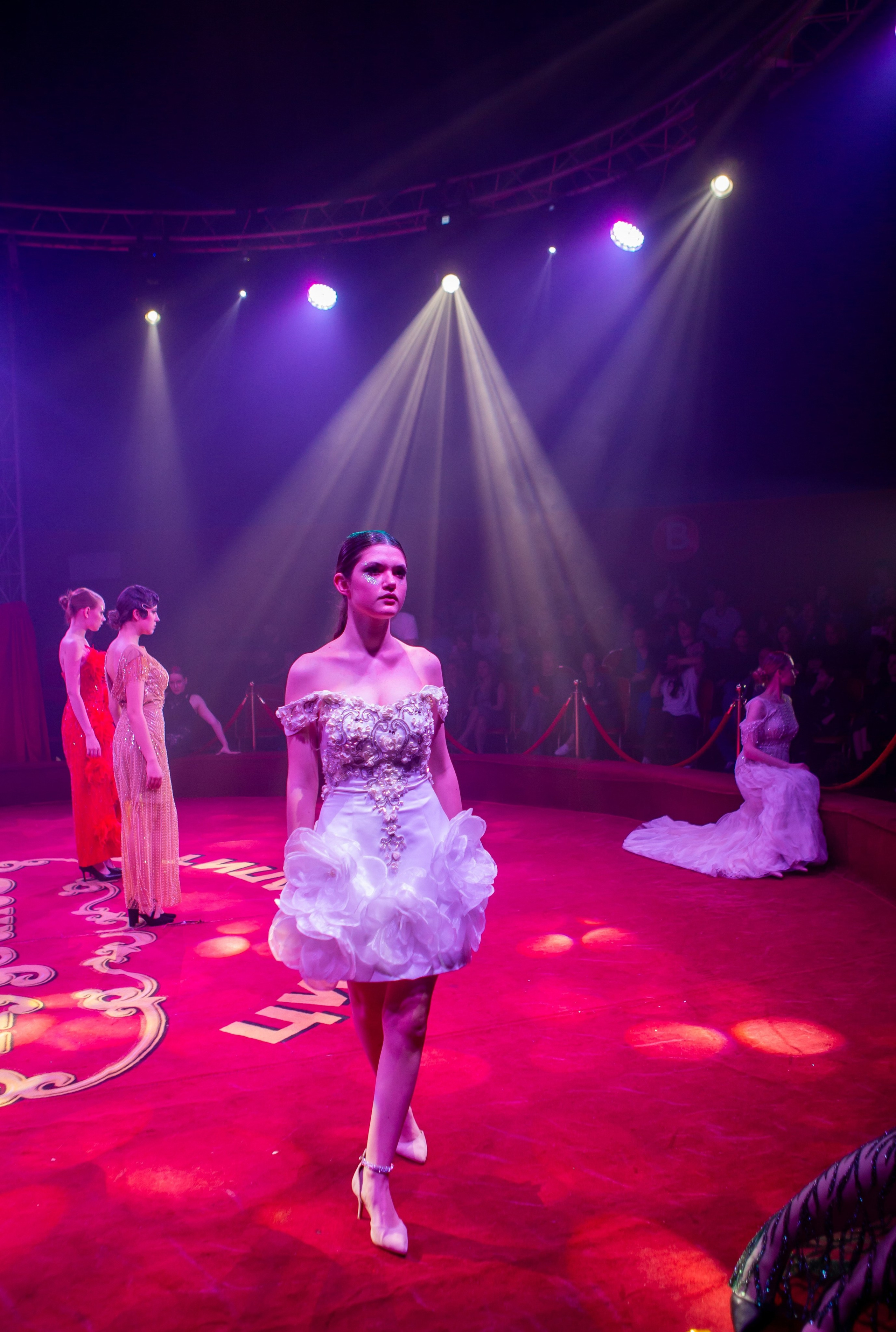 MANEGE SHOW. Репортажный, семейный, свадебный, портретный фотограф