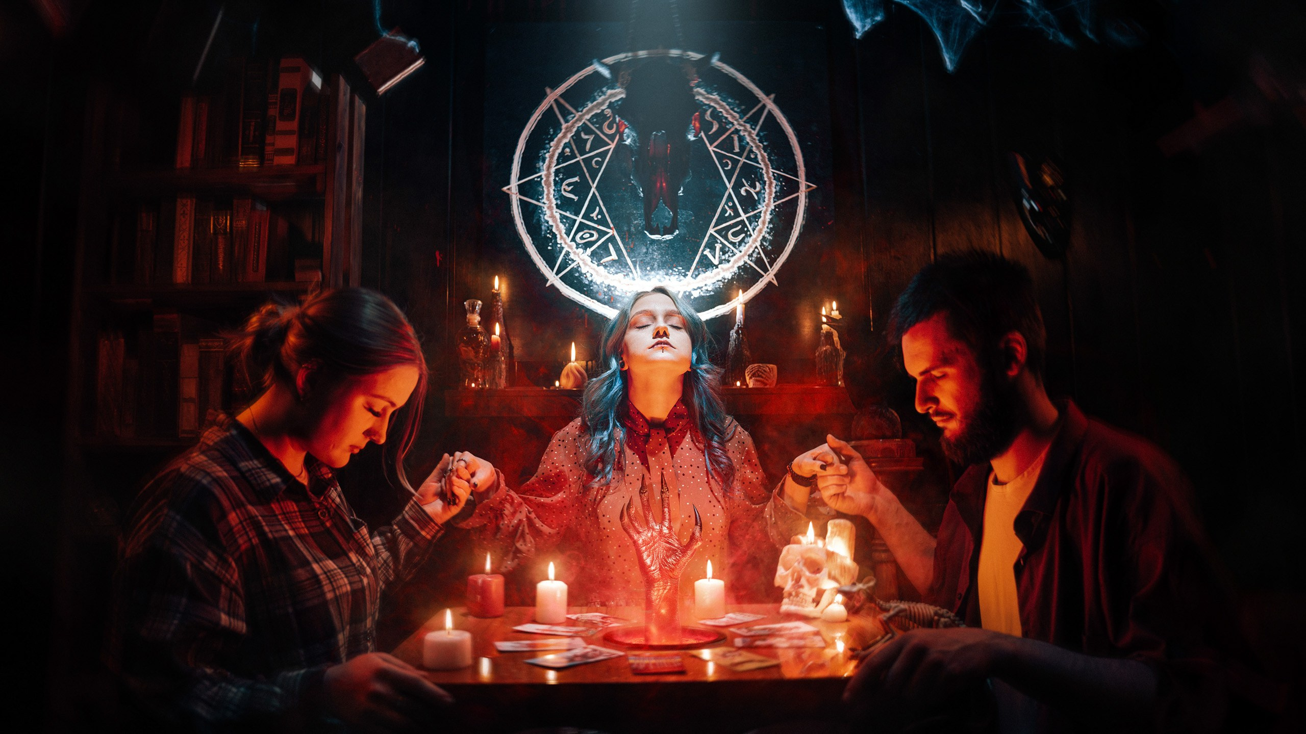 Фотосъёмка для хоррор и экшен квеста. Рекламный фотограф в Москве Алексей Тверяков