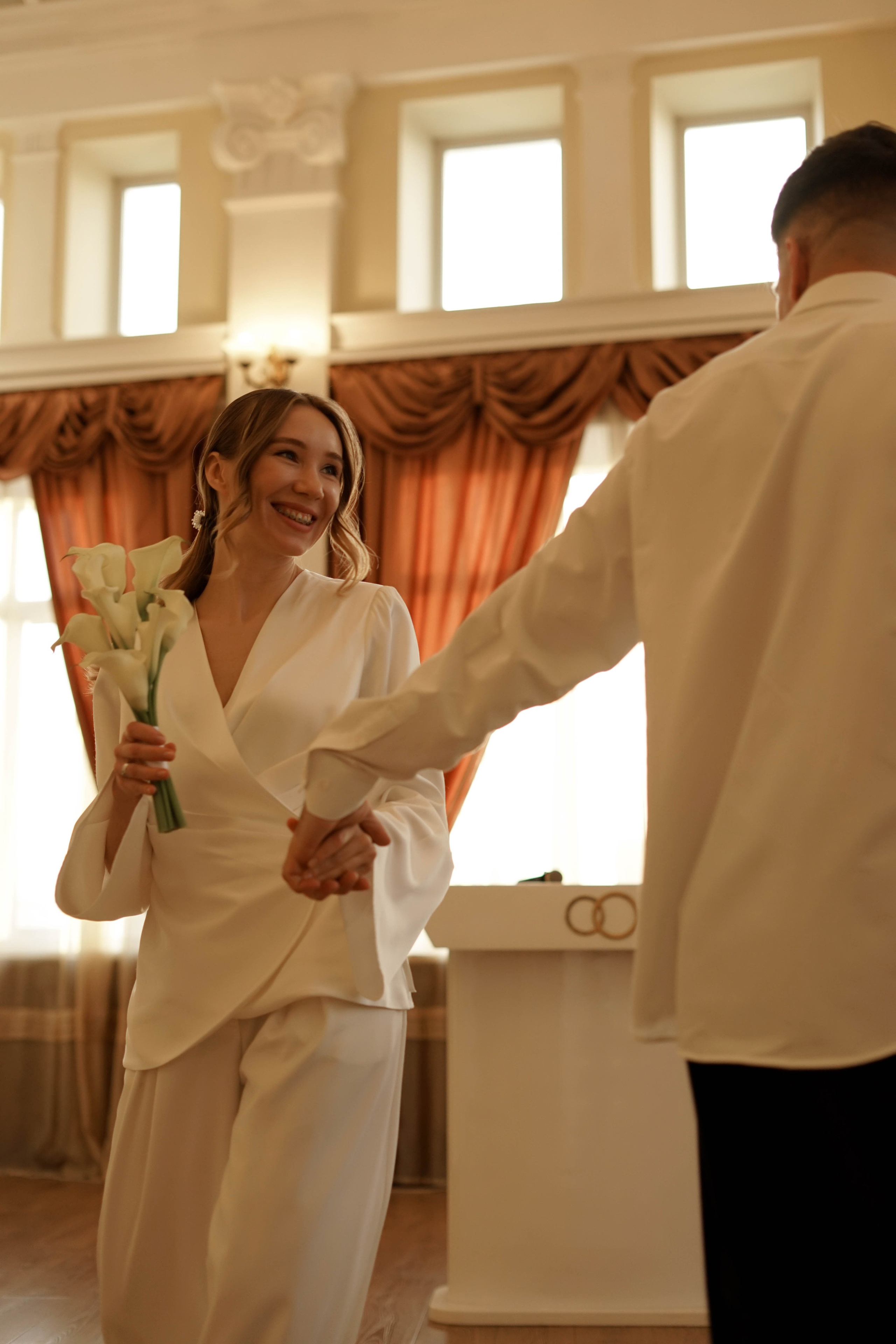 Алина и Андрей: регистрация и свадебная съемка в бухте Ая. Фотограф в Иркутске