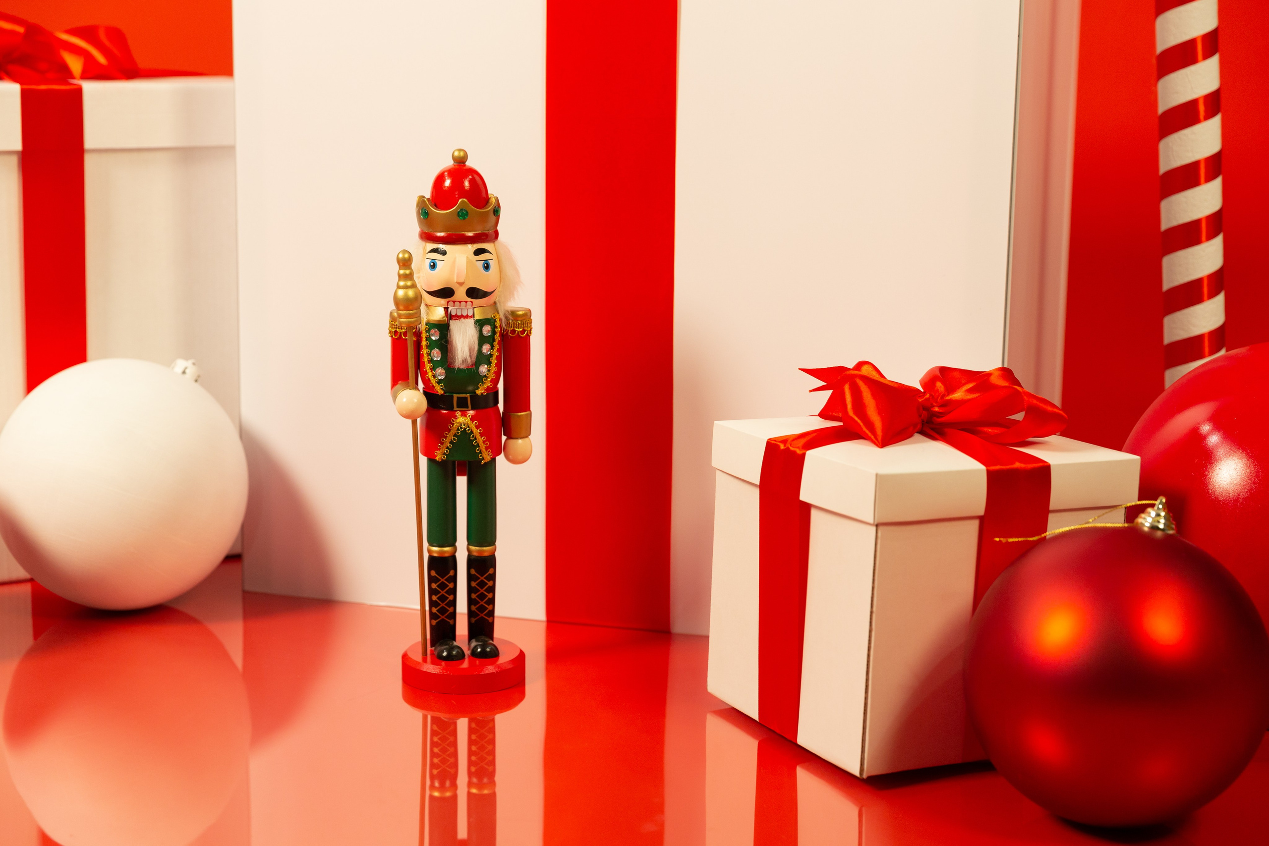 Новогодний подарок. Фотостудия Алматы. Фотосъемка Алматы. Фотосессия Алматы. Фотокурсы. Обучение фотографии. Аренда студии