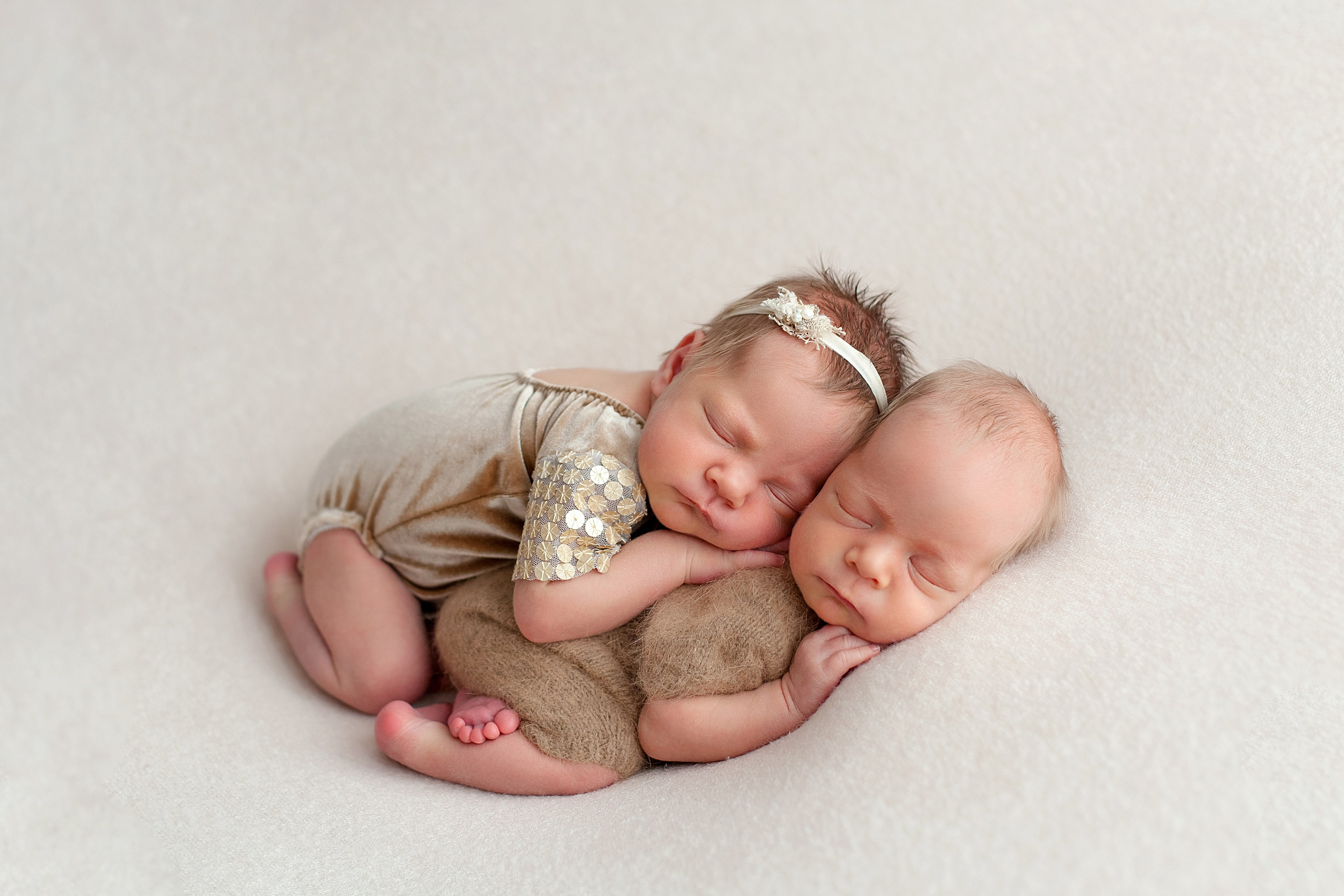 Новорожденные до 28 дней. Фотограф новорожденных в Тюмени