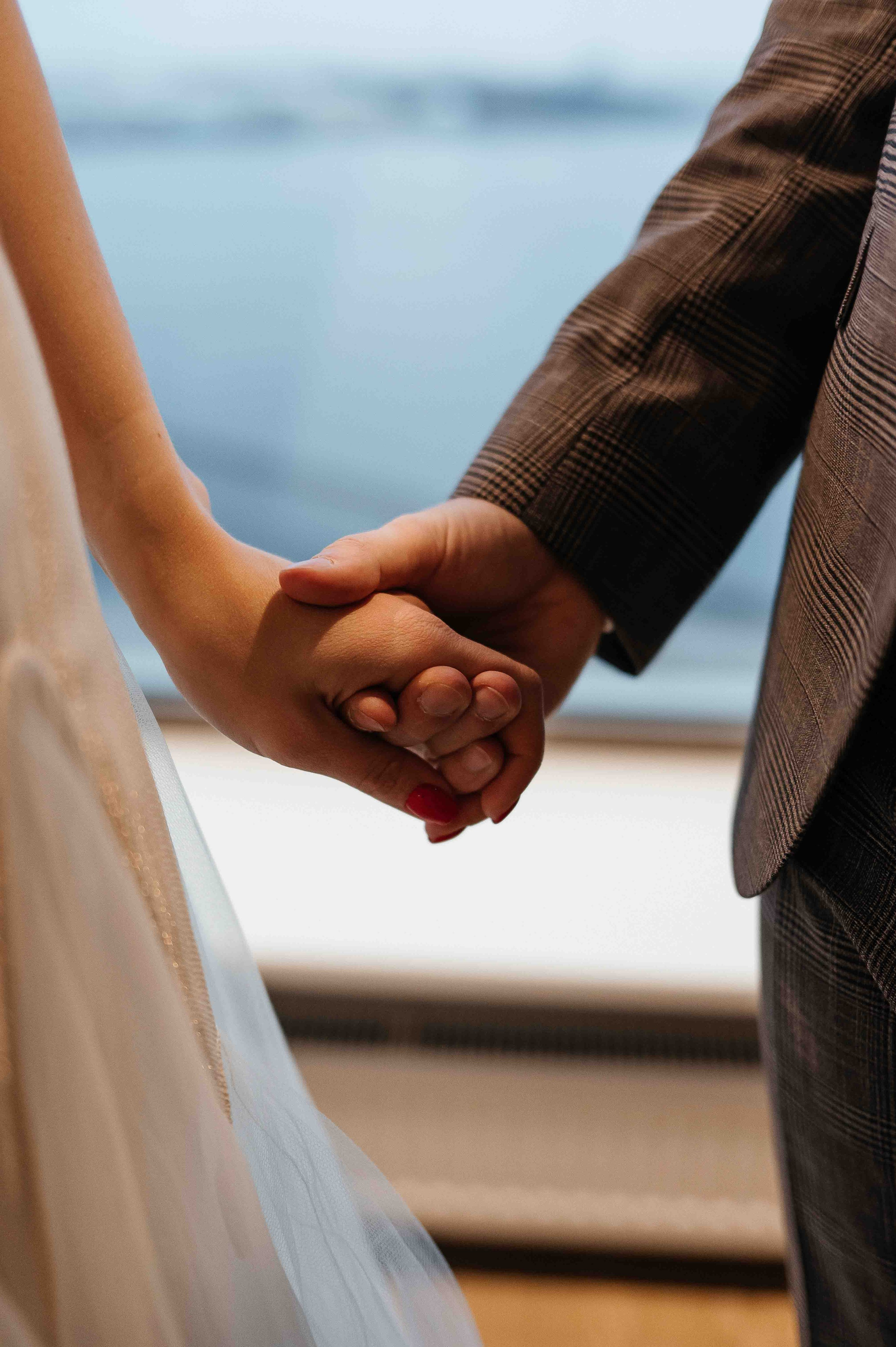 Утро невесты в гостинице. Свадебный и семейный фотограф в Котласе Никита Попов