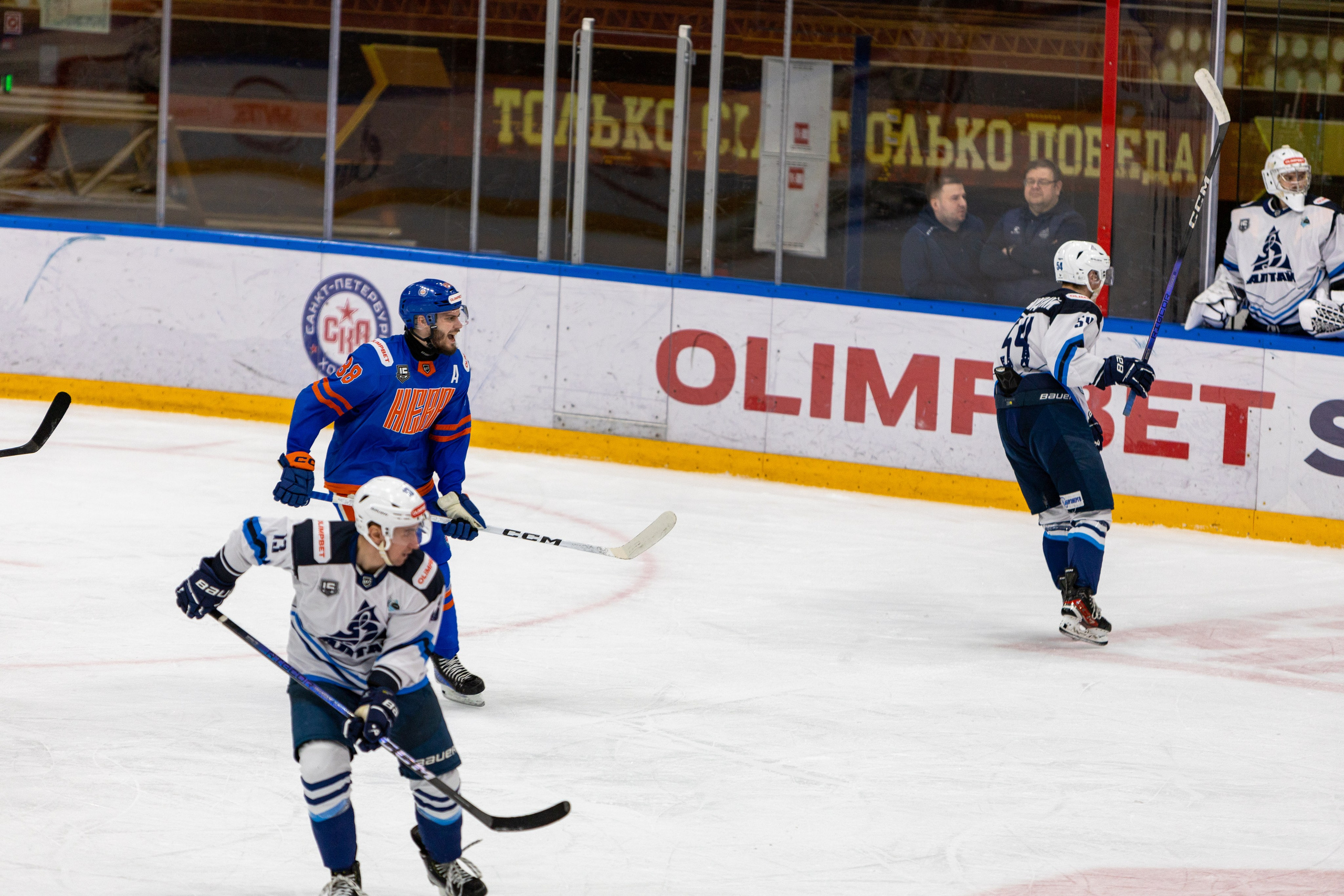Хоккей СКА-Нева — Динамо-Алтай. Репортажный фотограф Санкт-Петербург | Роман Карбышев