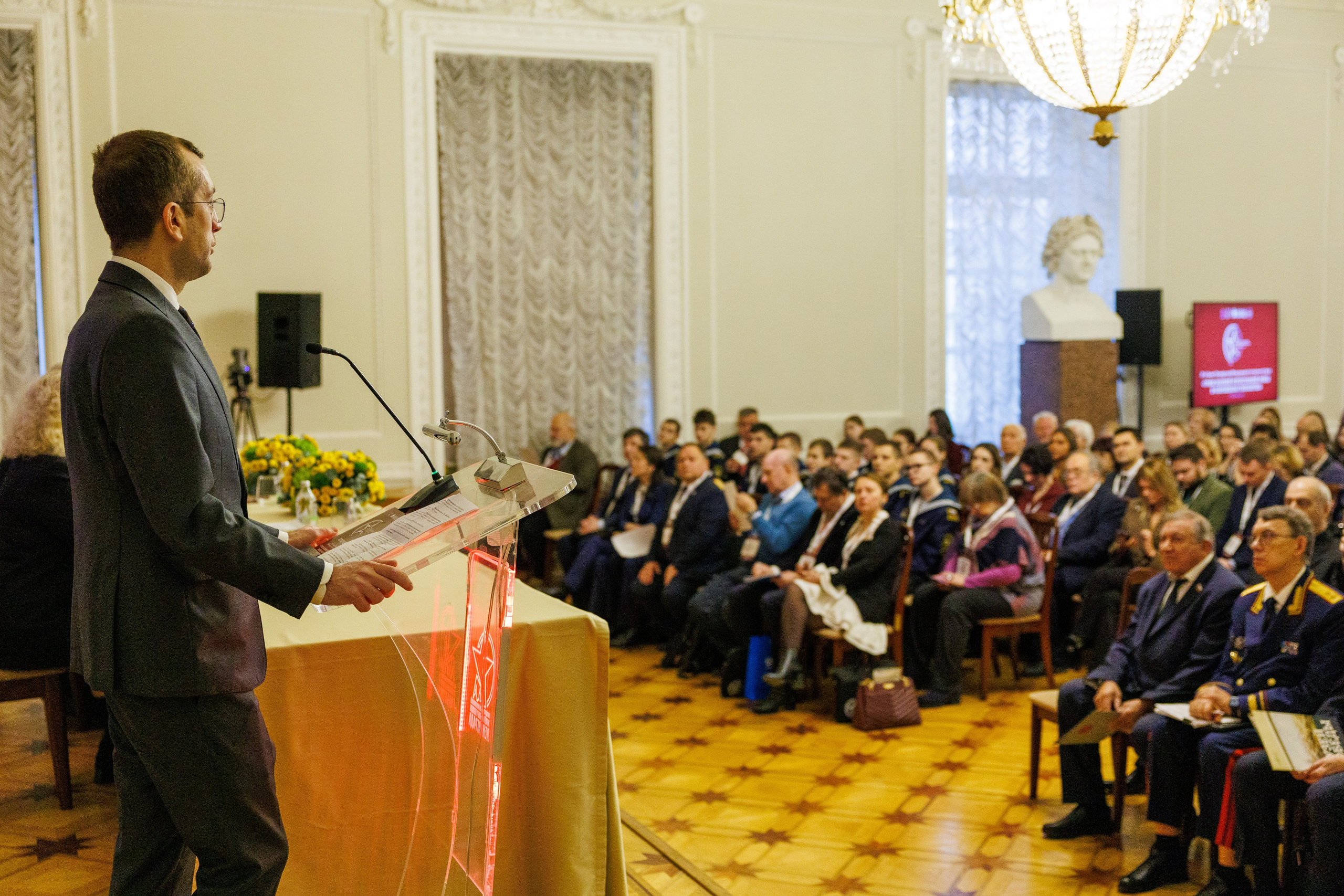 IV Санкт-Петербургский международный исторический форум. Репортажный фотограф Санкт-Петербург | Роман Карбышев