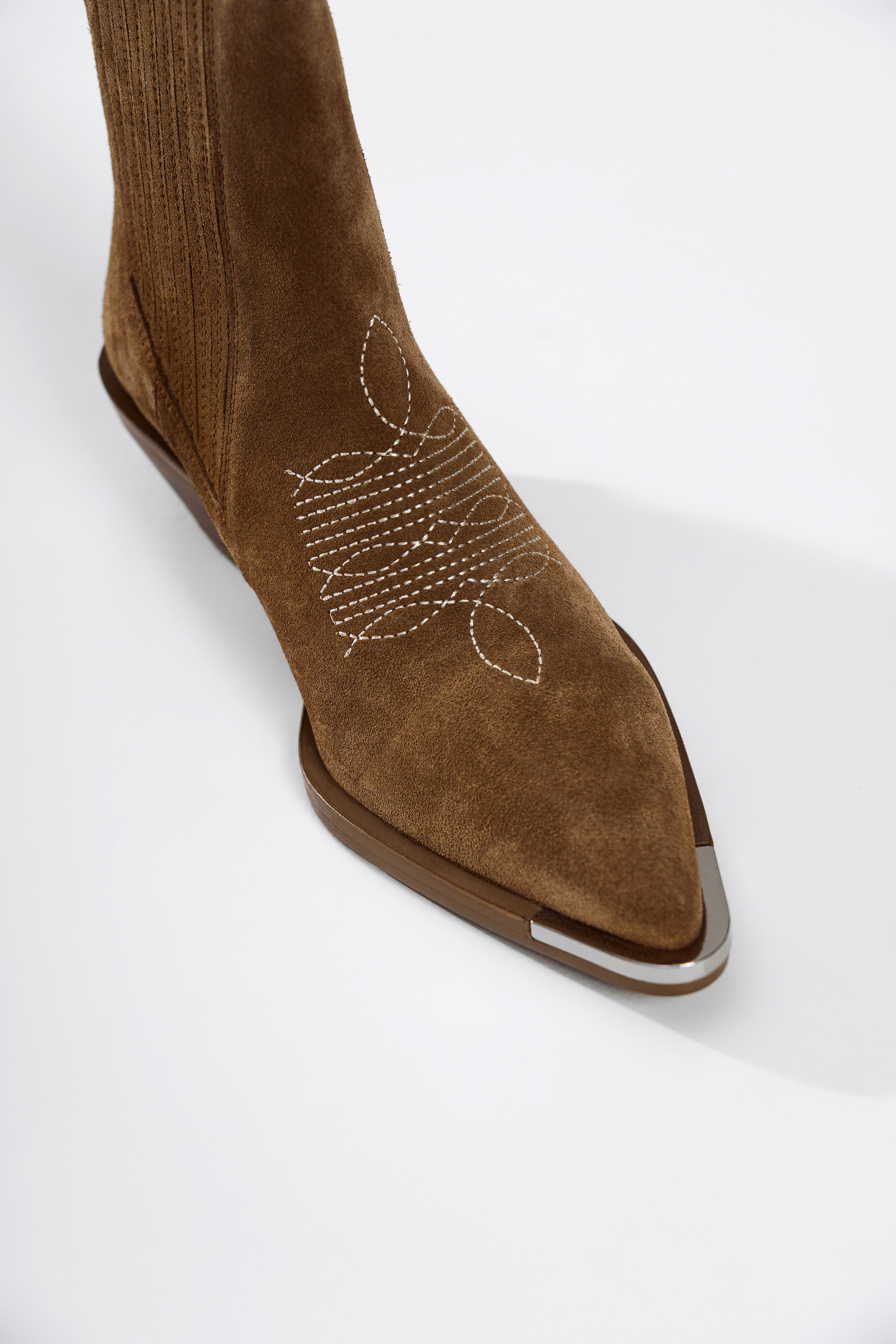 Amalie shoes. Retoucher