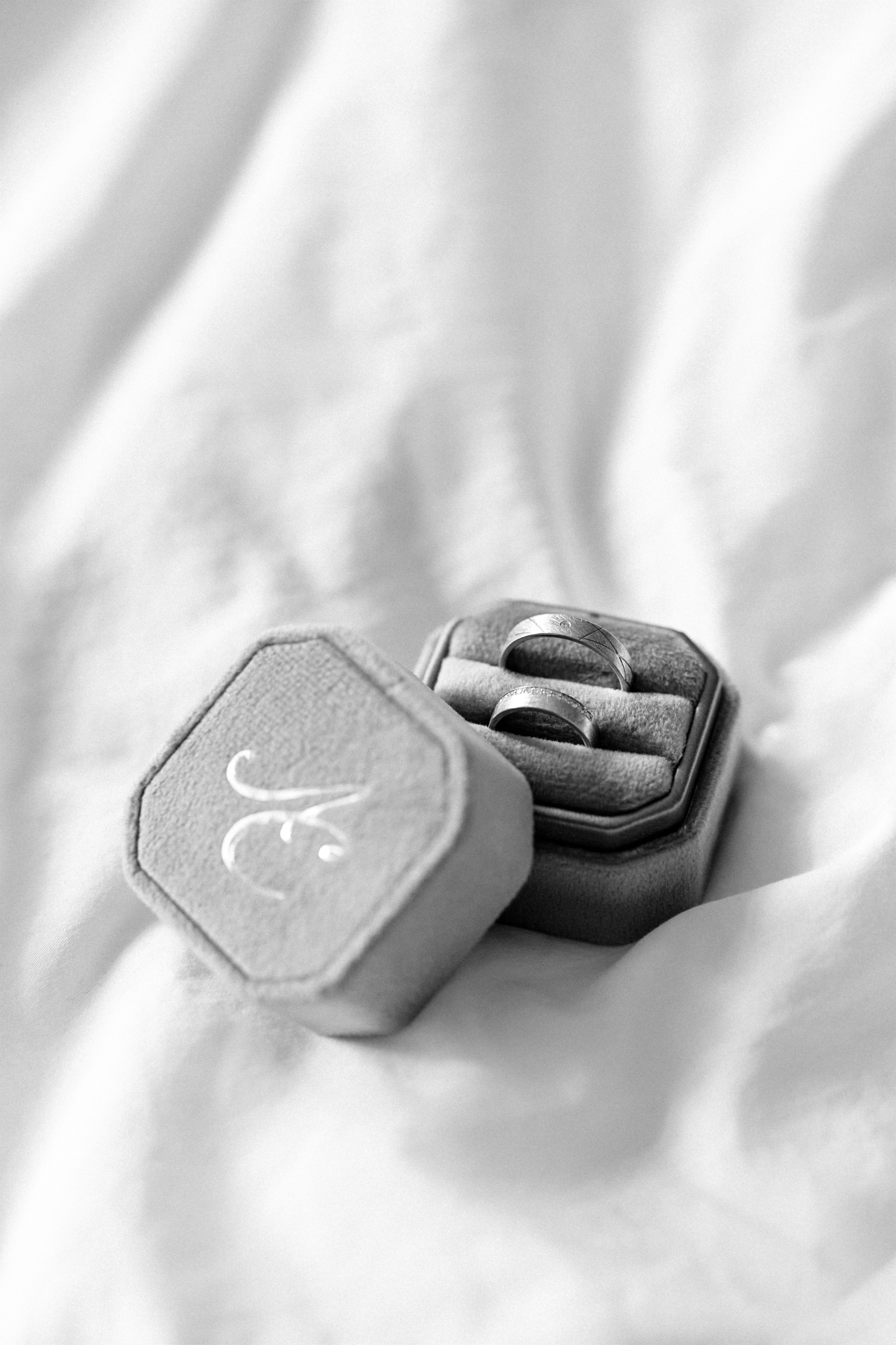 Сергей & Лолита. Сестры Карабаза. Фотографы и ретушеры в Москве и Санкт-Петербурге