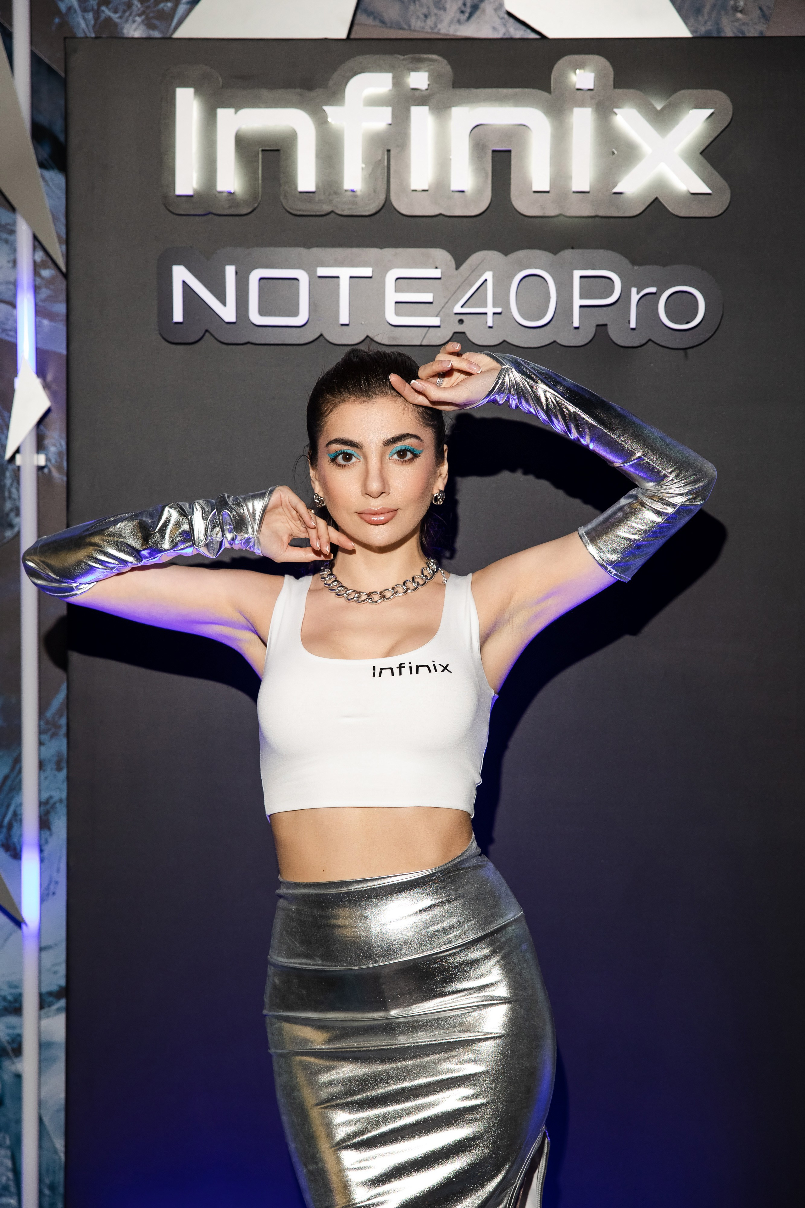 Презентация Infinix. Свадебный репортажный фотограф в Москве