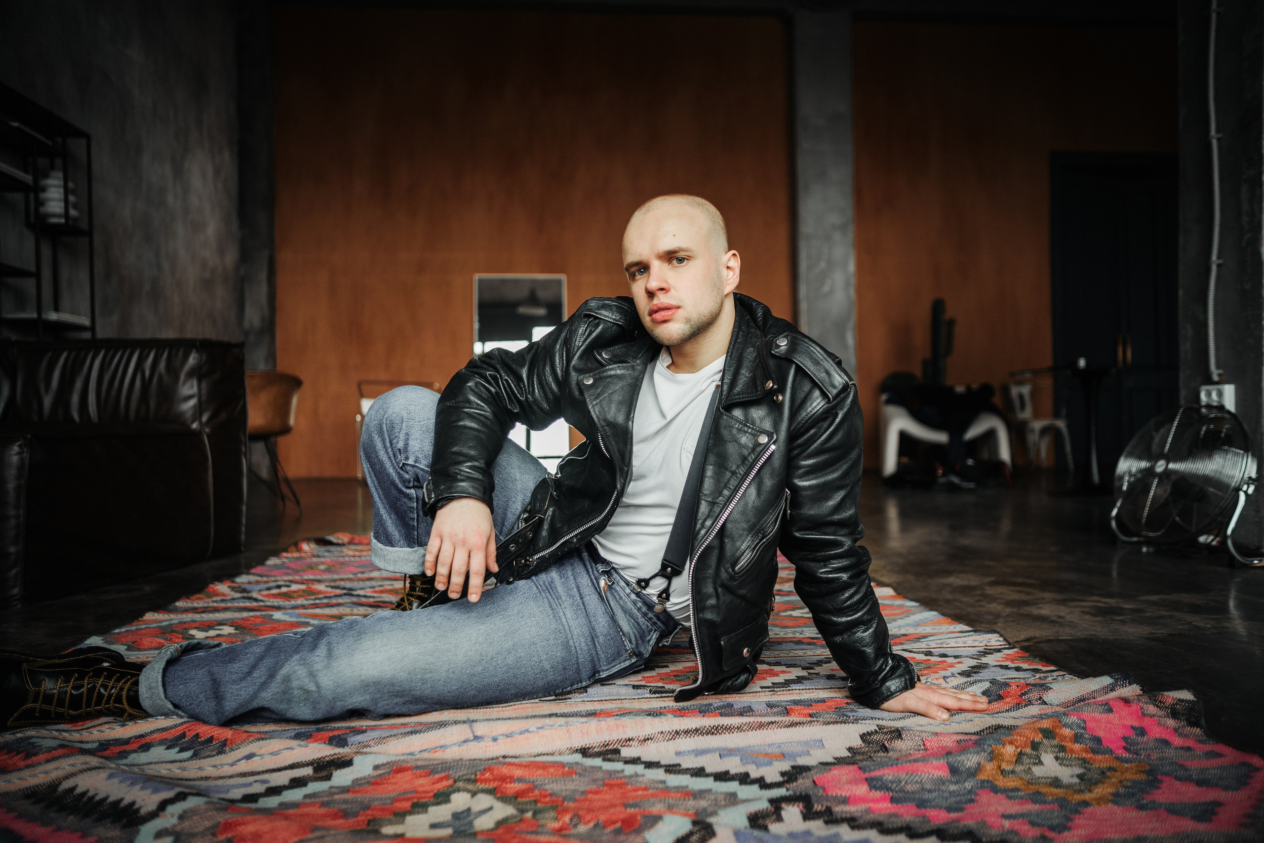 Кирилл студия