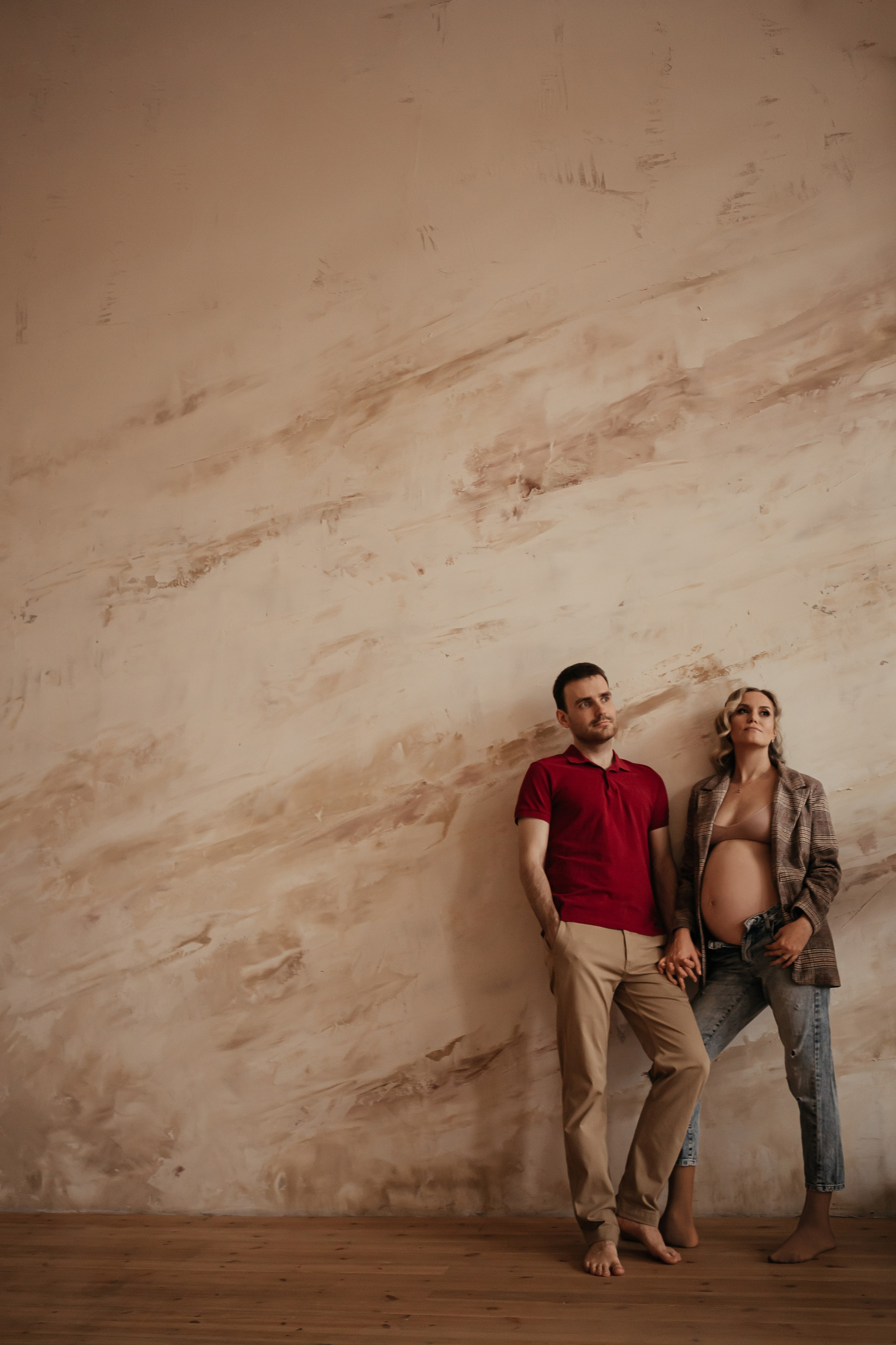 Фотосессия беременности в фотостудии в Красноярске.