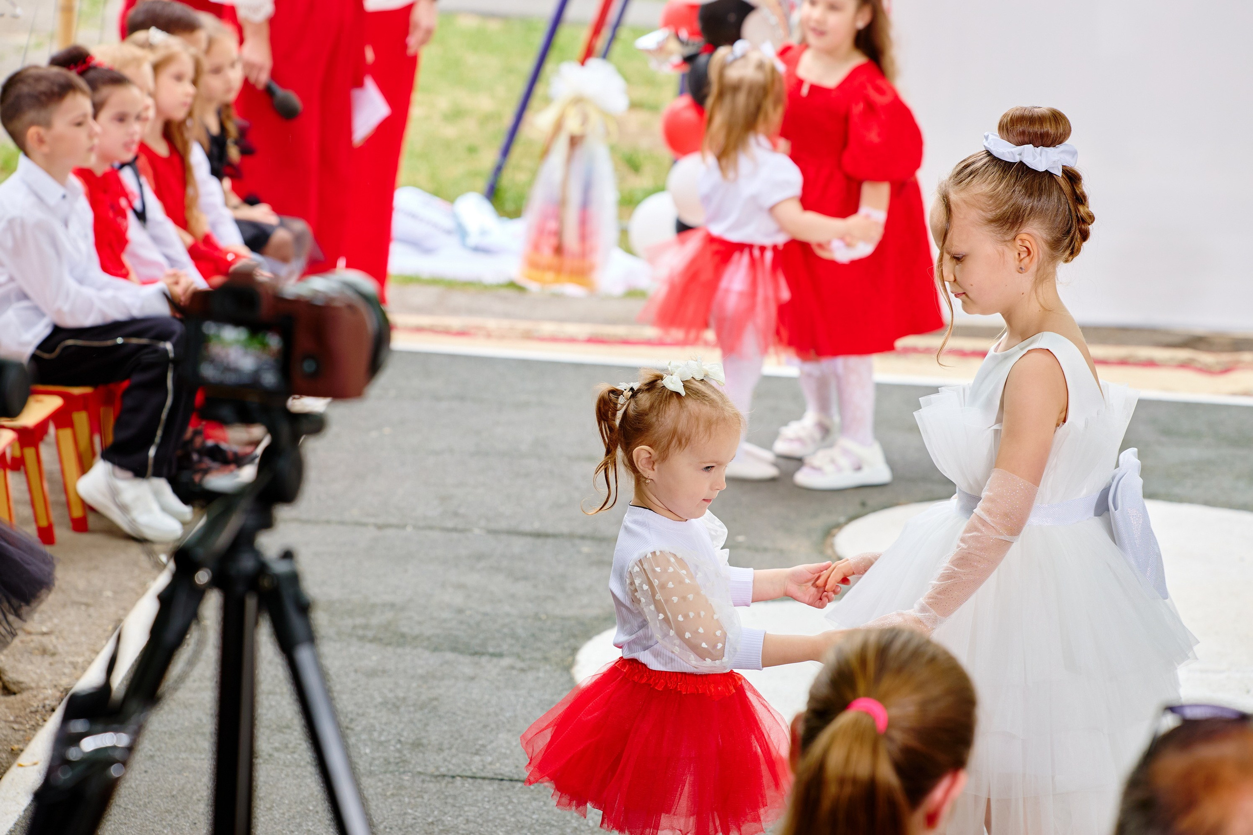 Выпускной 45 сад. Фотограф Выпускные альбомы Таганрог Сергей Коробченко