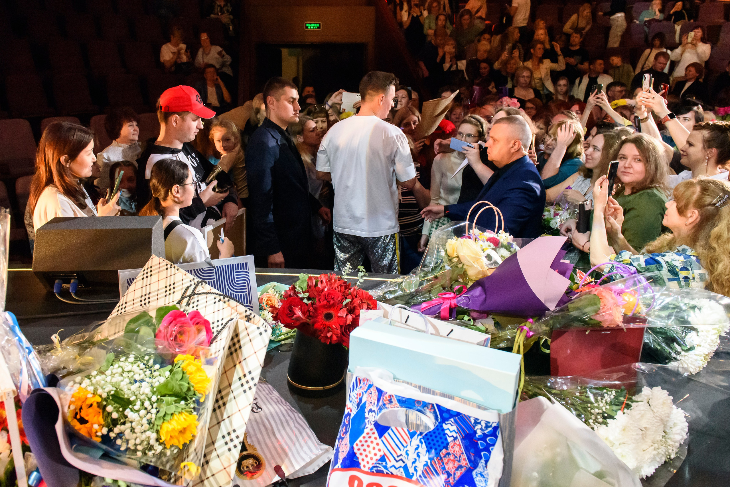 Кирилл Туриченко — Вегас Сити Холл. Бренд-фотограф для экспертов и блогеров в Москве Влада Горбовская