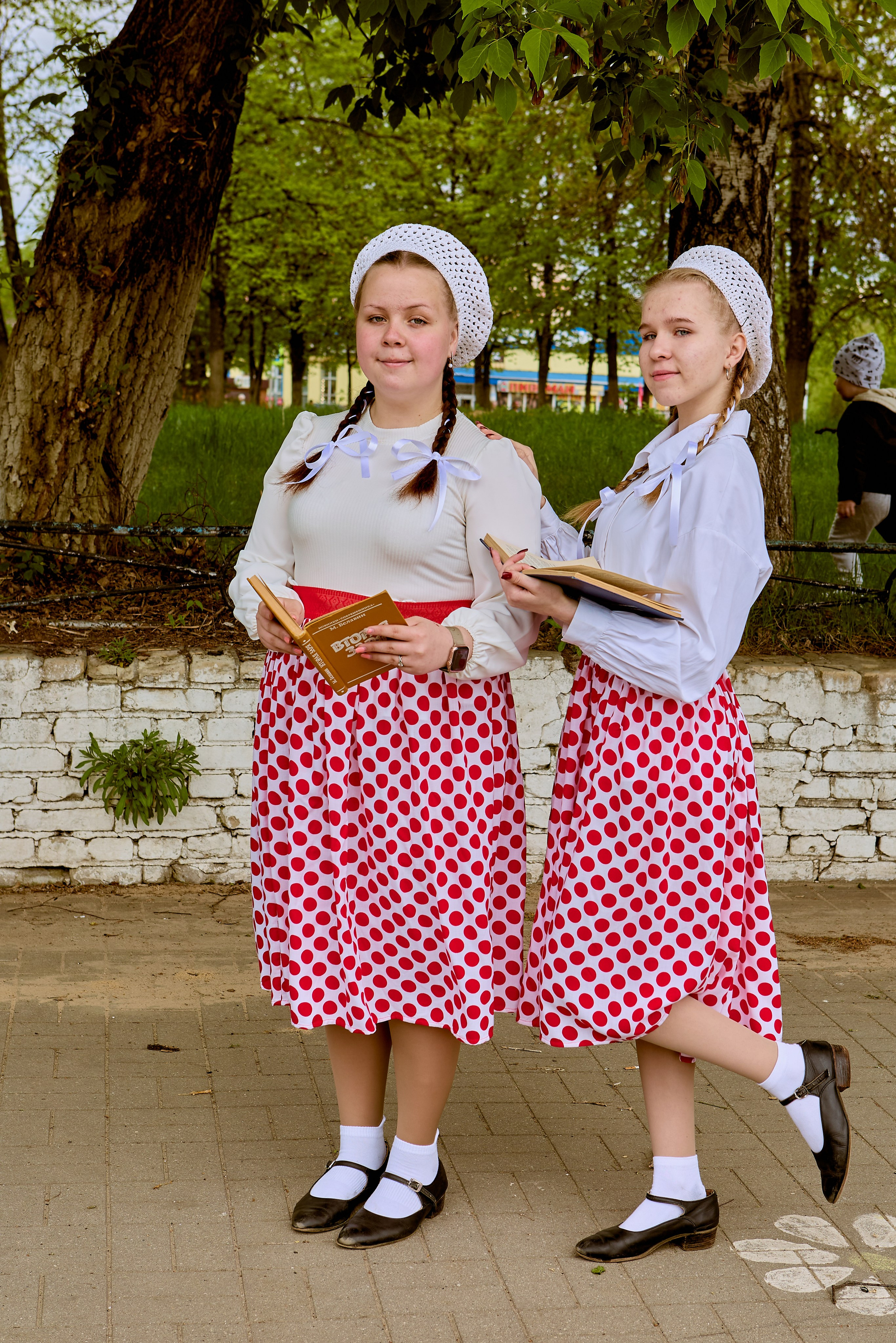 Живые картинки до военных лет на праздновании Победы 80