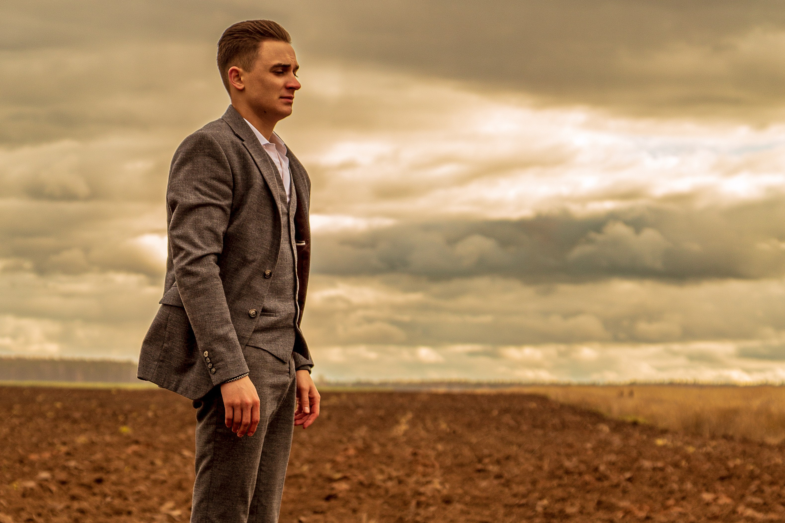 Сергей | Поле. Репортажный фотограф Екатеринбург | Яркий, качественный репортаж | Концерты, клубы, репортаж, праздники, корпоративы