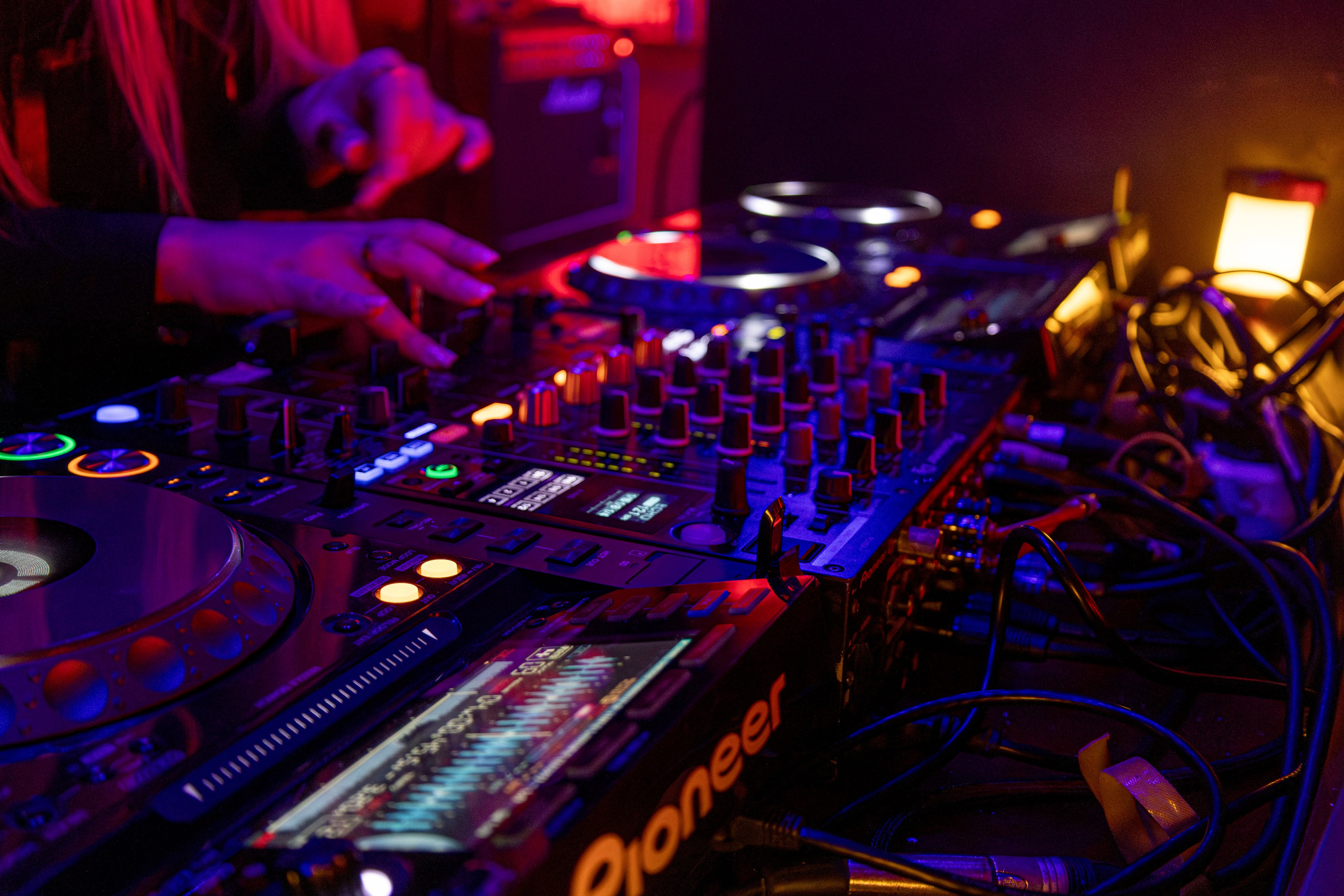 Вечеринка «ILLEGAL FRIENDS». Фотограф г. Владивосток