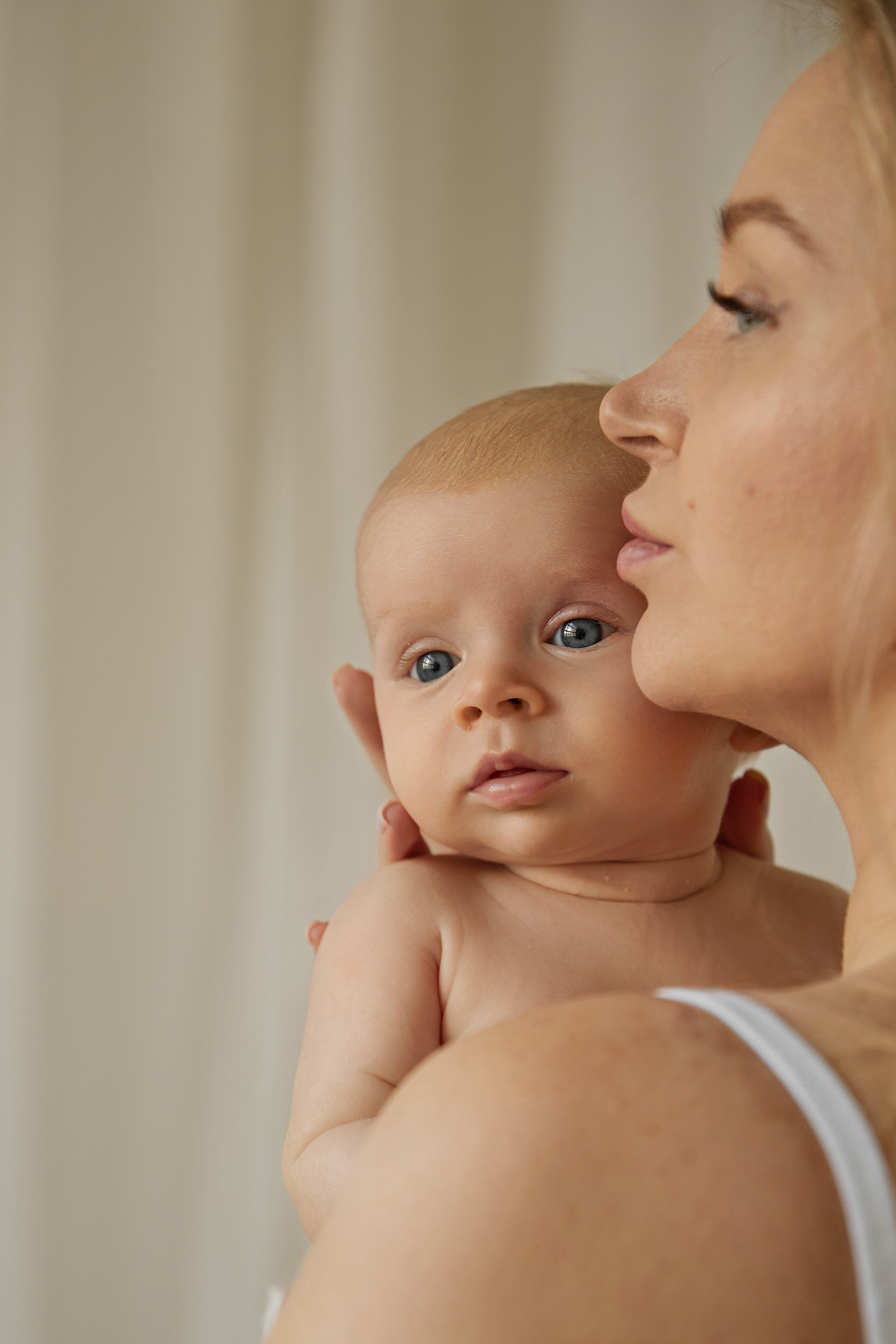 Мария с малышкой. Фотограф женского портрета, беременности и материнства Харькова Елена