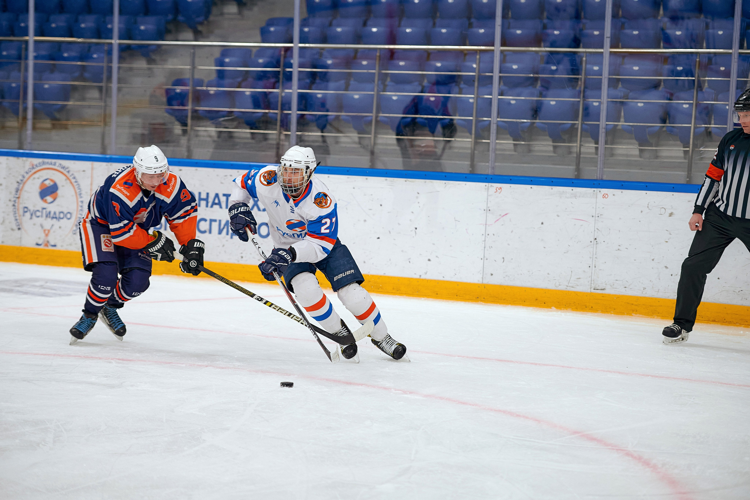 Портфолио репортажной фотосъёмки: Кристалл арена — Хоккей — РусГидро. Фотограф Яковлев Роман — Красноярск