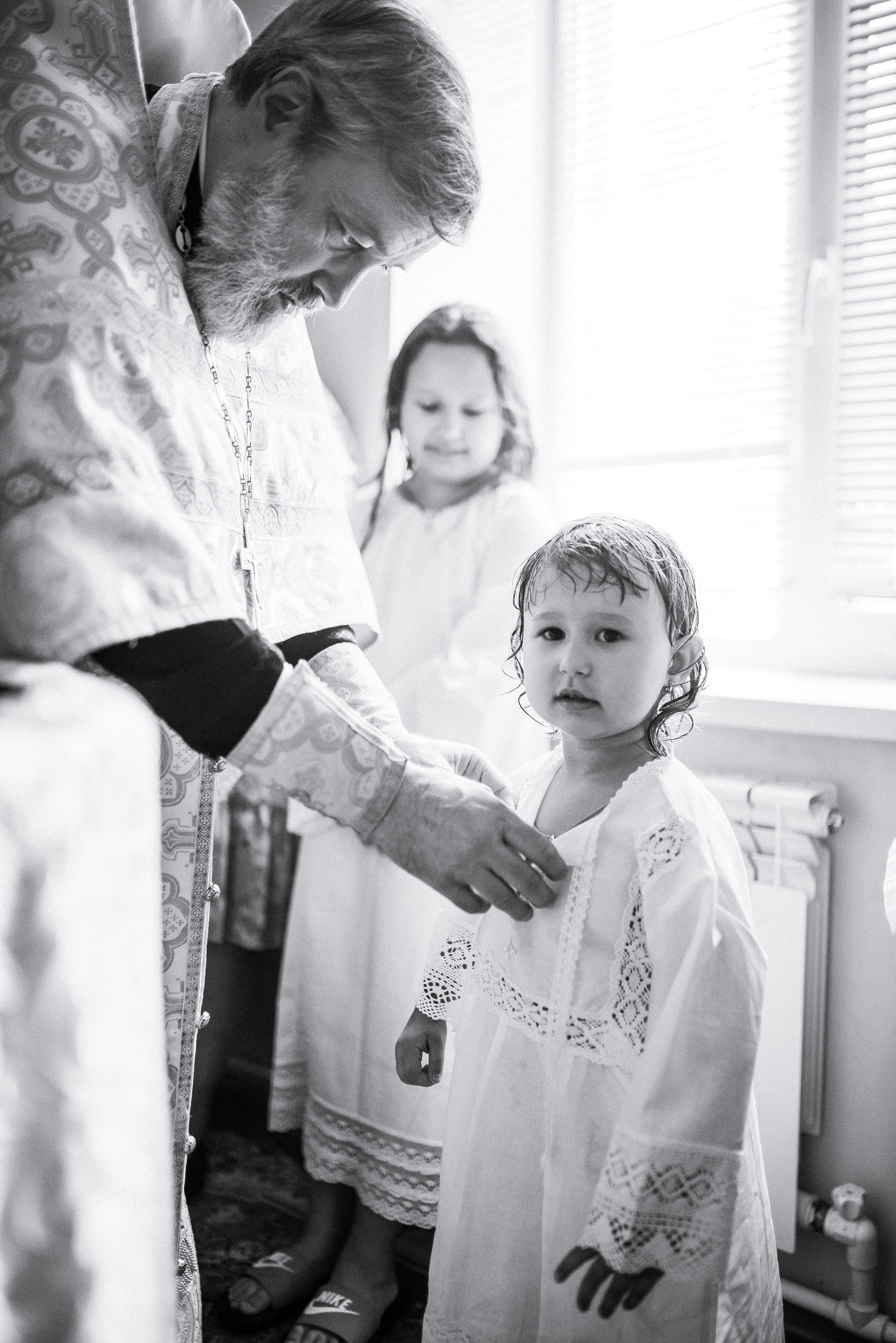 Крещение Даши и Алены. Семейный документальный фотограф в Волгограде Мариэта Додина