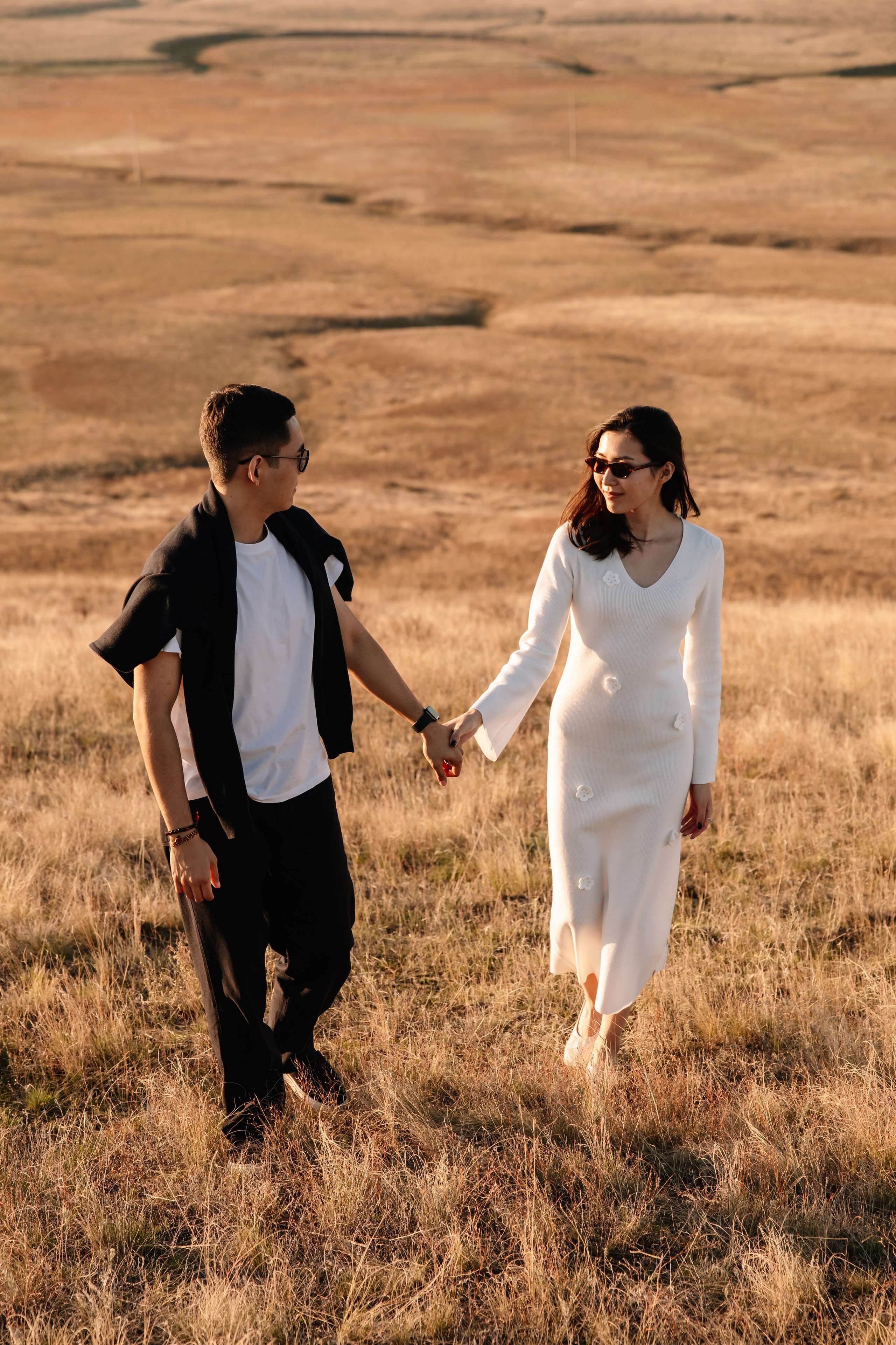 Предсвадебная фотосессия Нарана и Юлии. Свадебный и семейный фотограф в Элисте Лиджик Сарлов