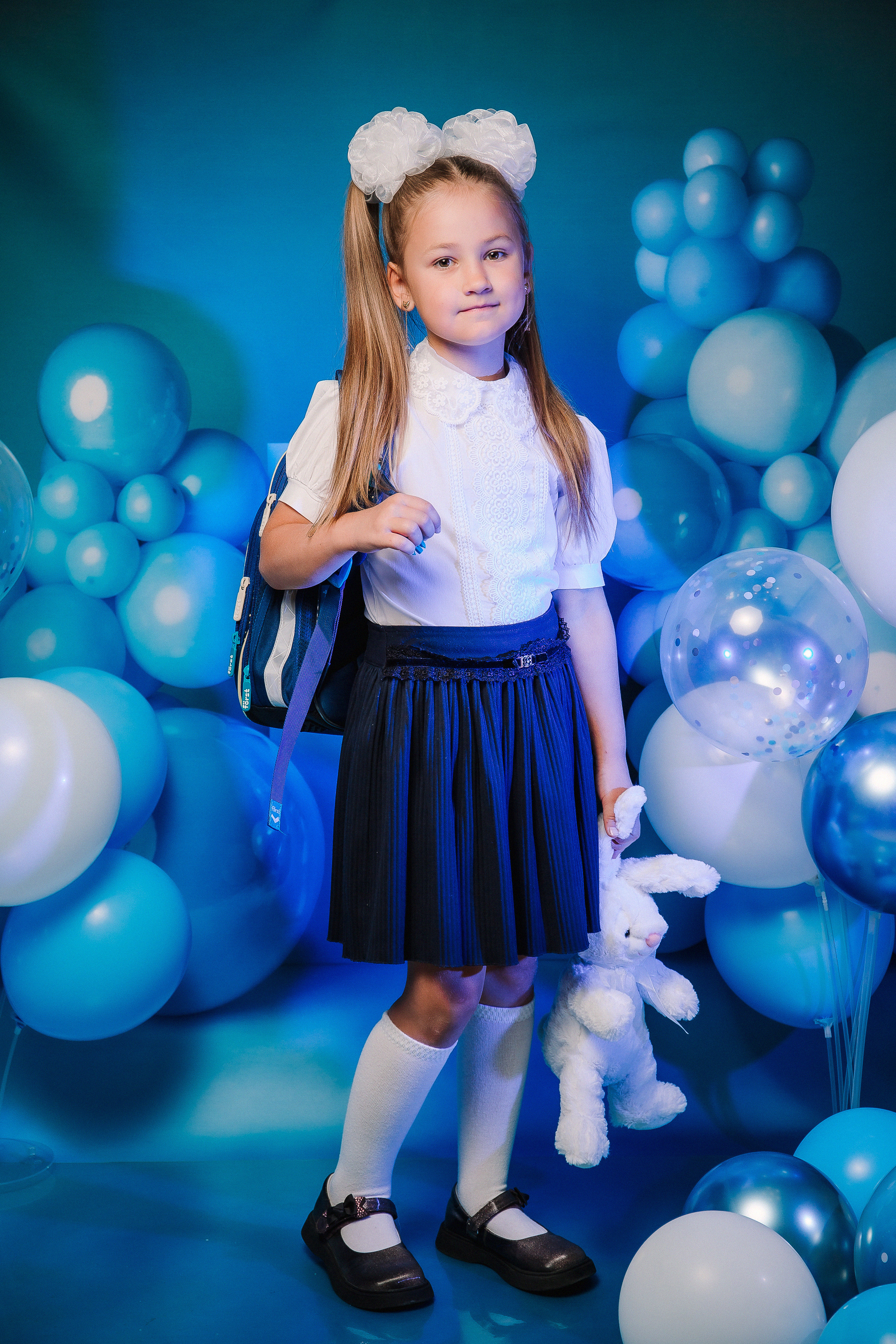 Студия- фото на фоне «Шары». Выпускные альбомы Натальи Бутко: Новороссийск, Анапа, Геленджик