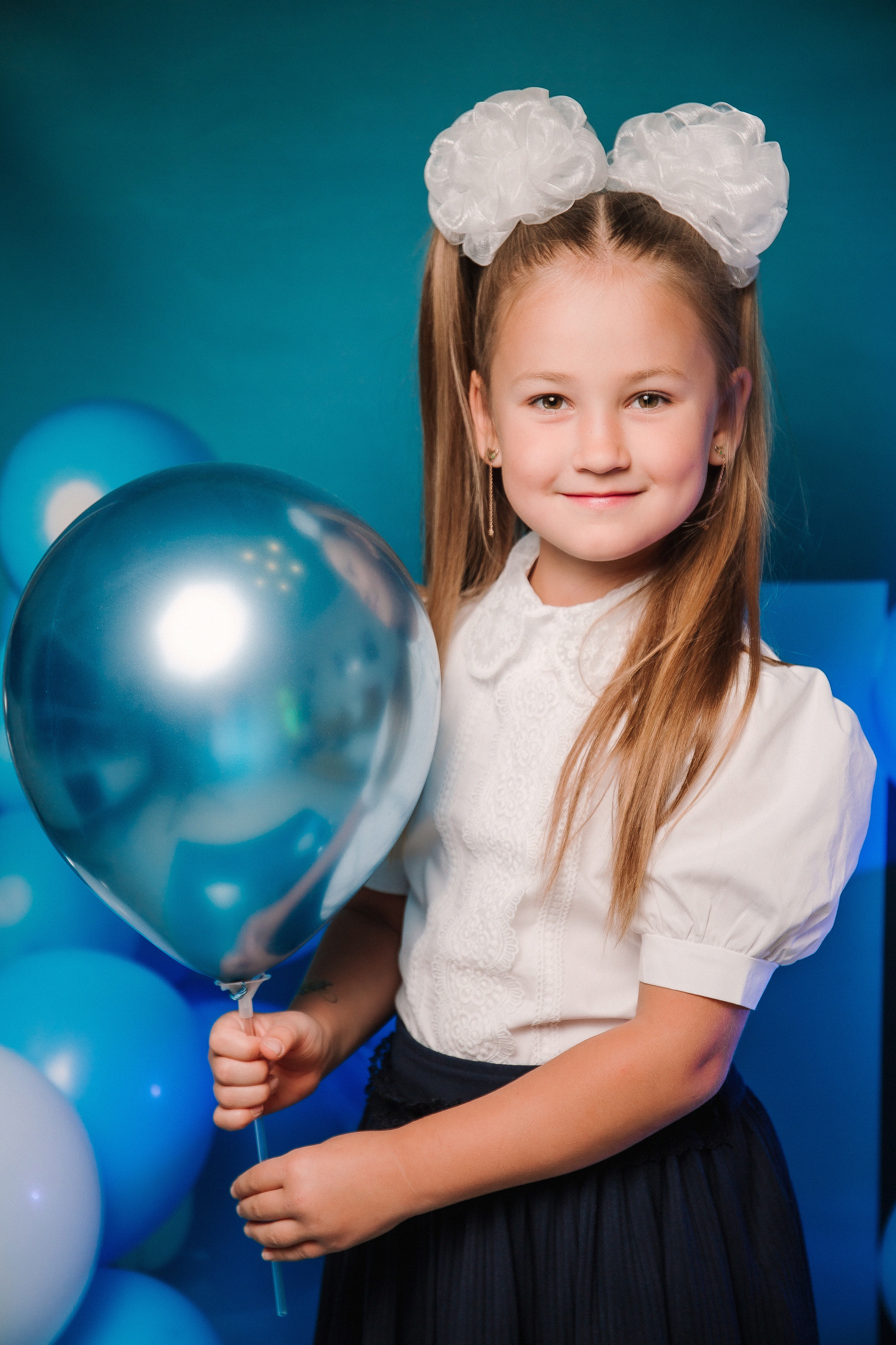 Студия- фото на фоне «Шары». Выпускные альбомы Натальи Бутко: Новороссийск, Анапа, Геленджик