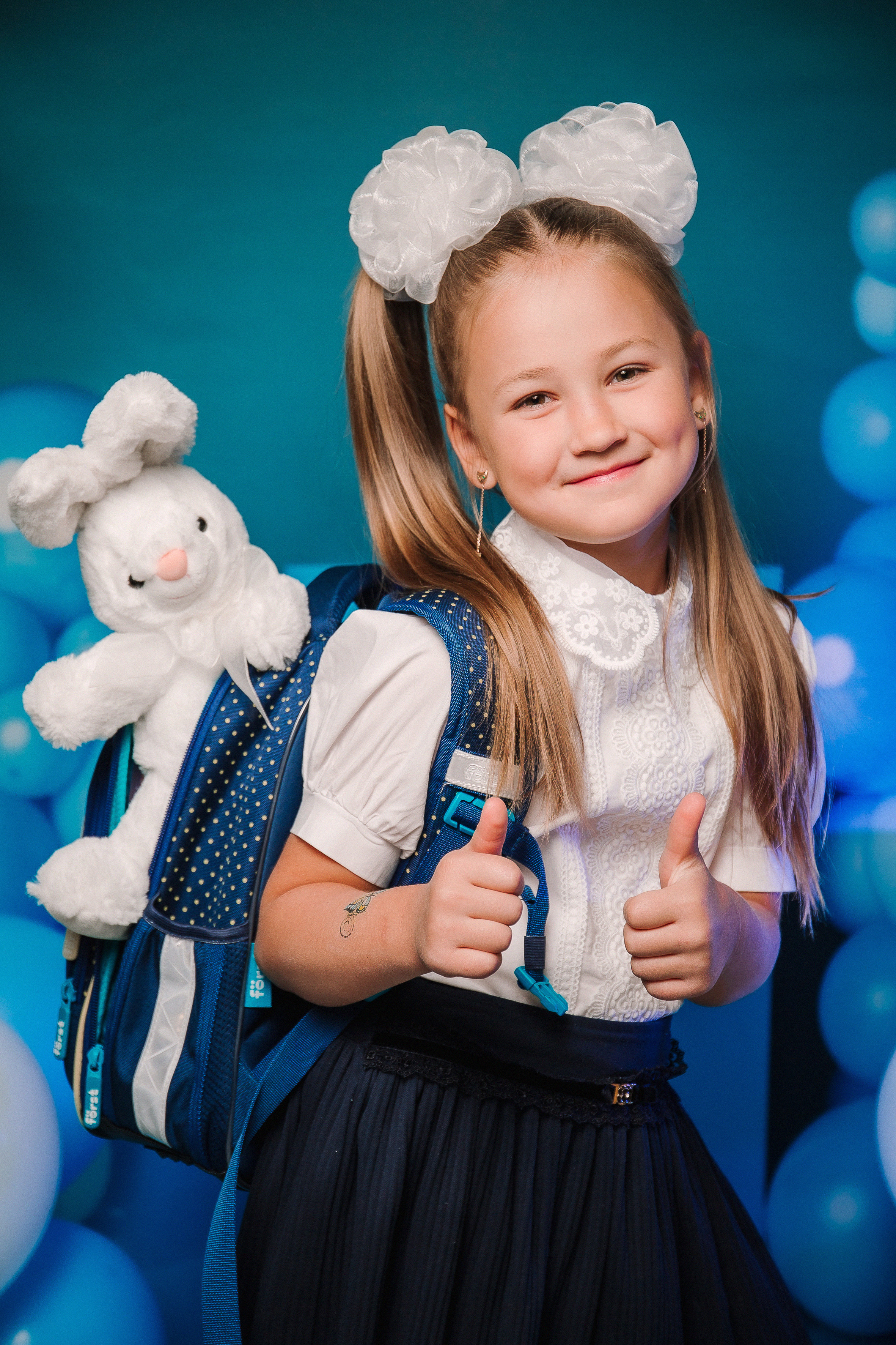 Студия- фото на фоне «Шары». Выпускные альбомы Натальи Бутко: Новороссийск, Анапа, Геленджик