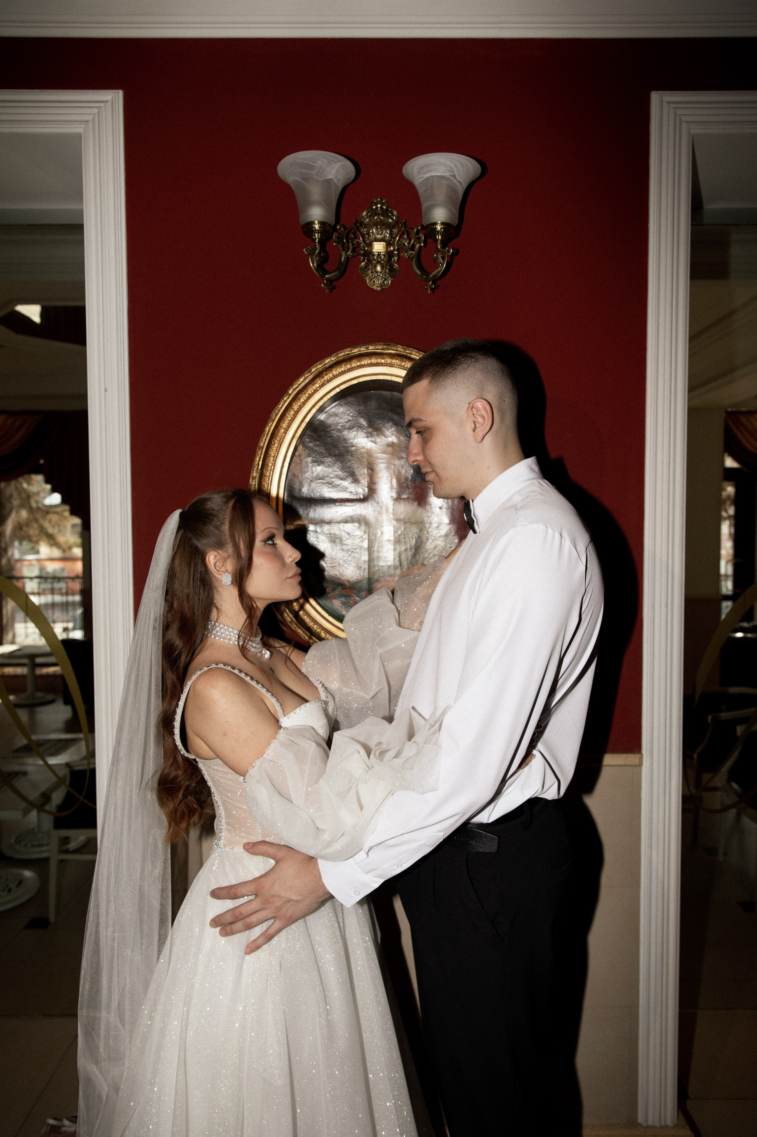 Никита и Виктория сборы и лавстори. Меня зовут Александр Литвинчук и я свадебный фотограф в Саратове