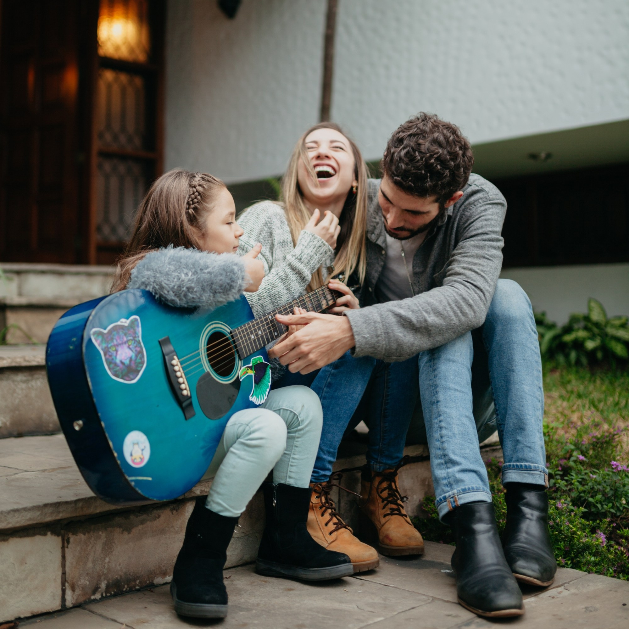 Коллаж домашних игр и занятий