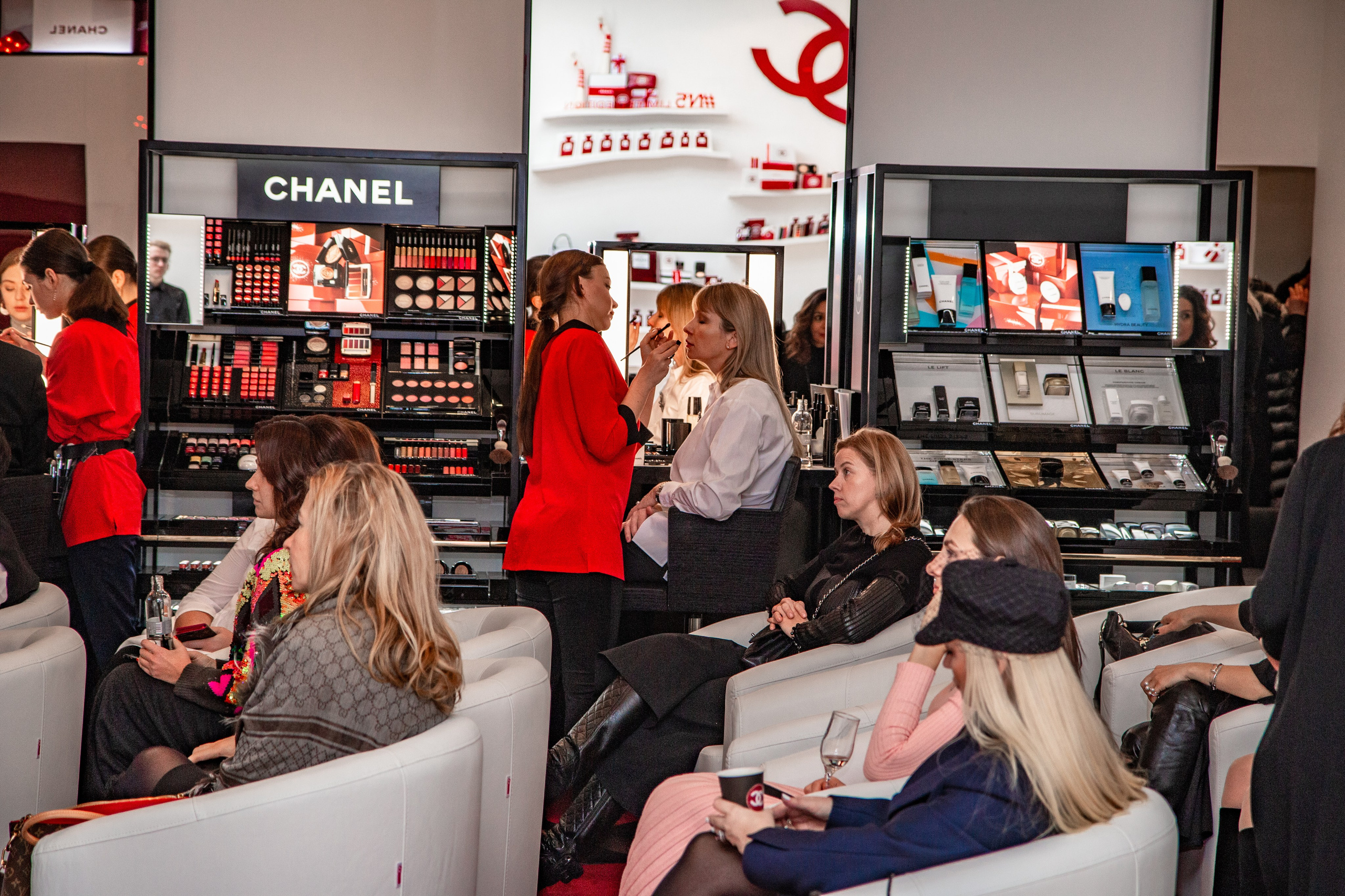 Chanel Екатеринбург. Предметный и репортажный фотограф Алексей Кротов