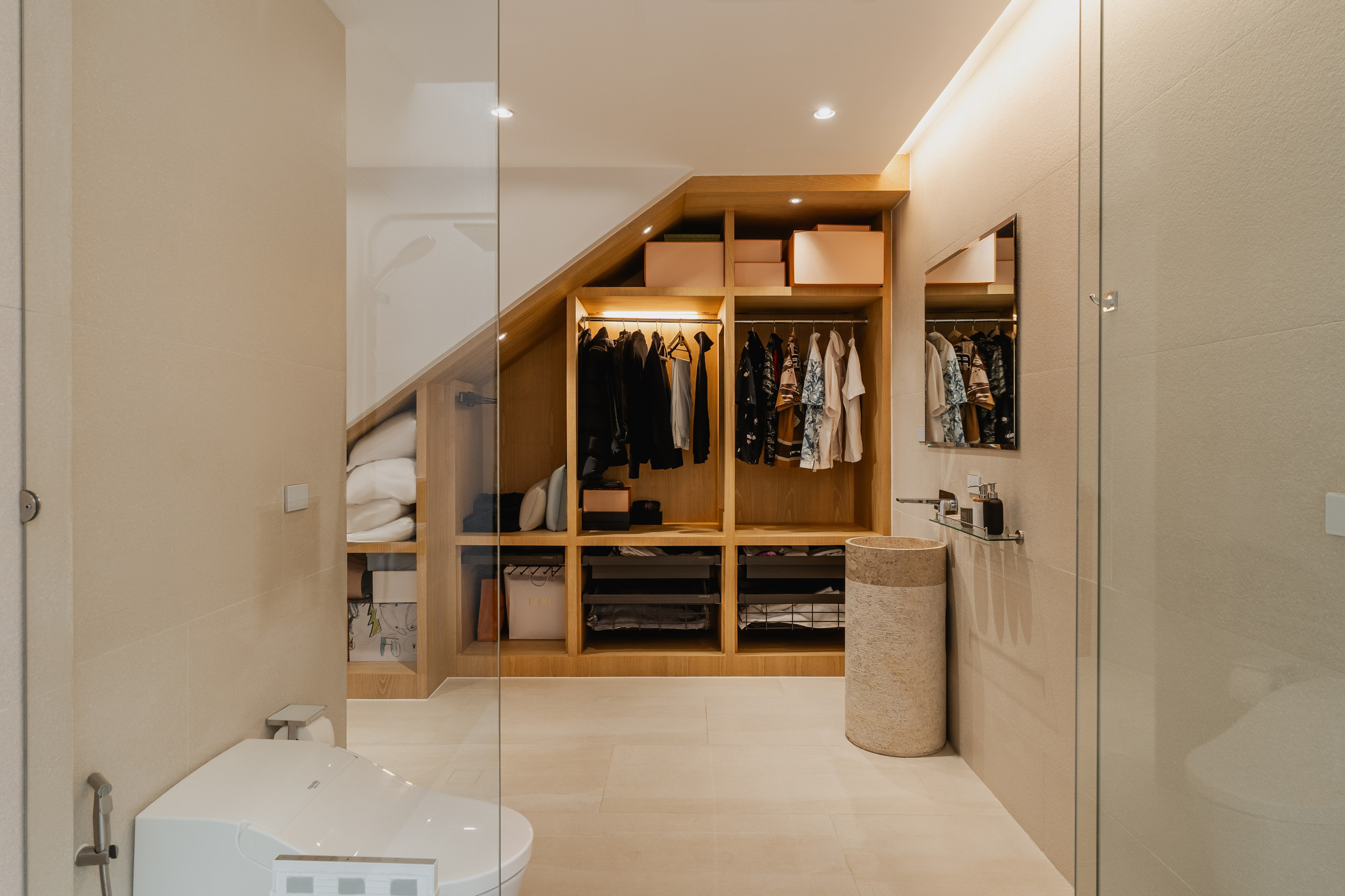 Interior real estate photography in Phuket — professional photos and videos. Yan Dolmatov — Photographer, Videographer, and Producer in Phuket