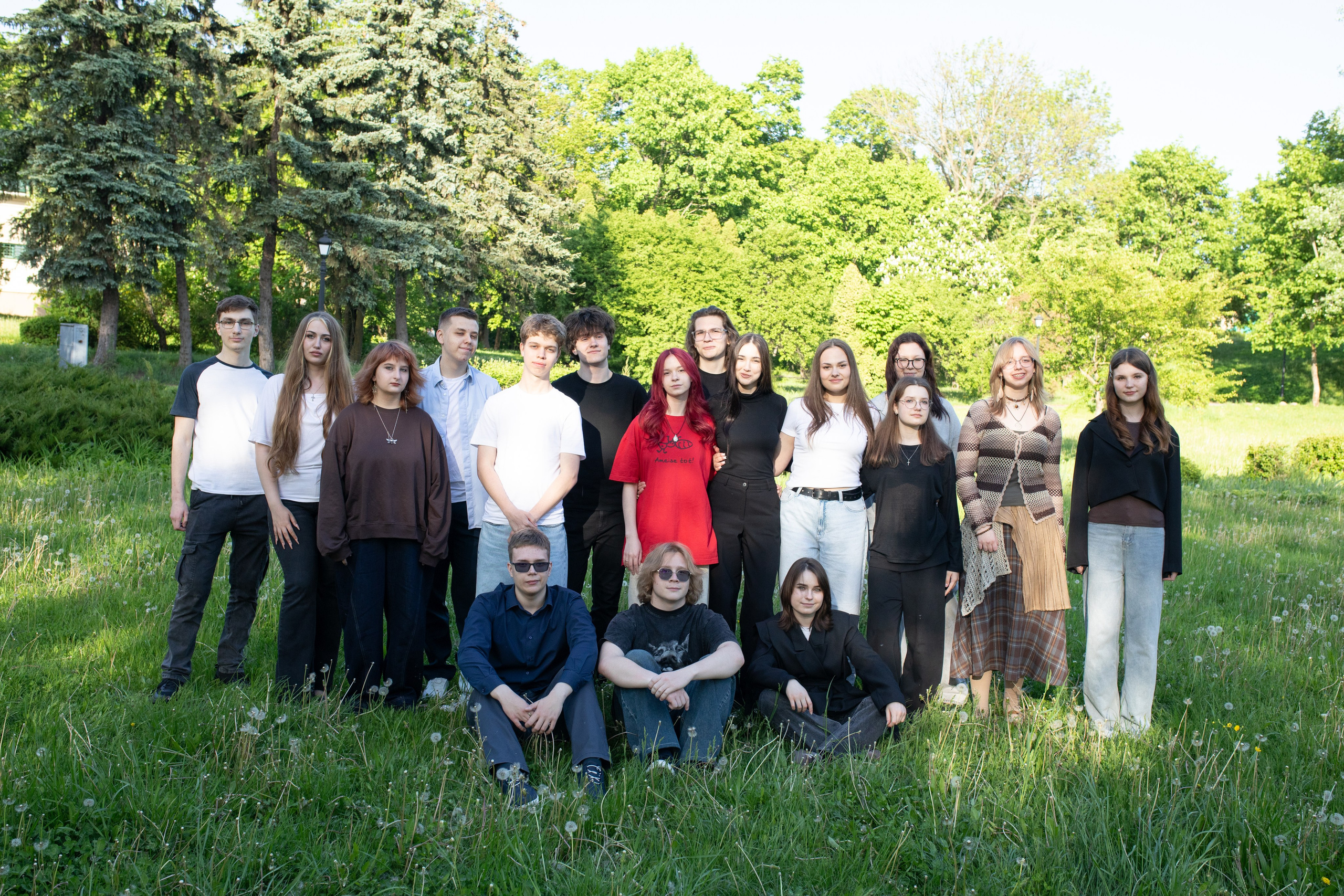 19/05/26 Лошицкий. Выпускные альбомы Cardsi