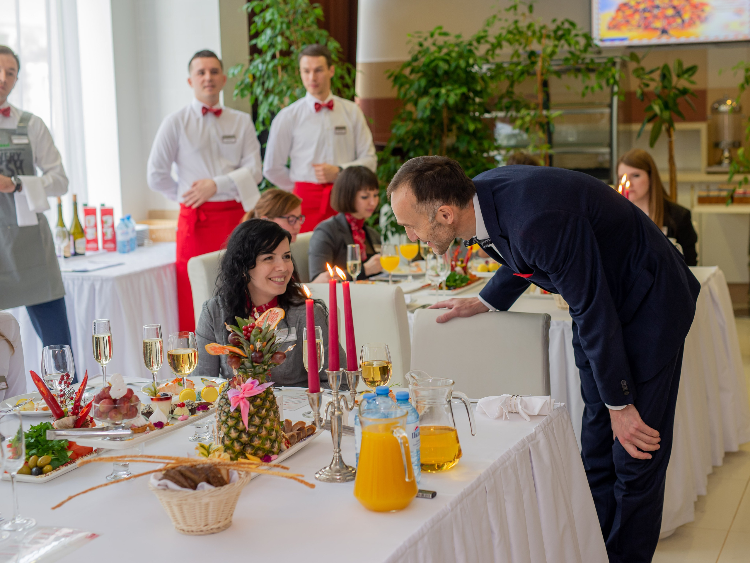 Bridge Resort. 8 марта. Поздравление от мужчин. Фотограф Сергей Катаев