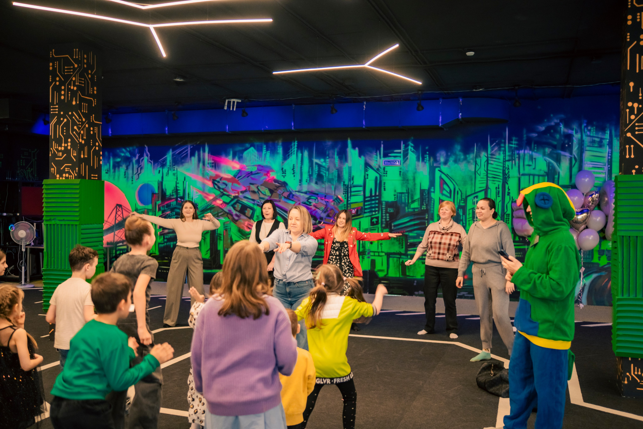 VR April-May. Felixtones