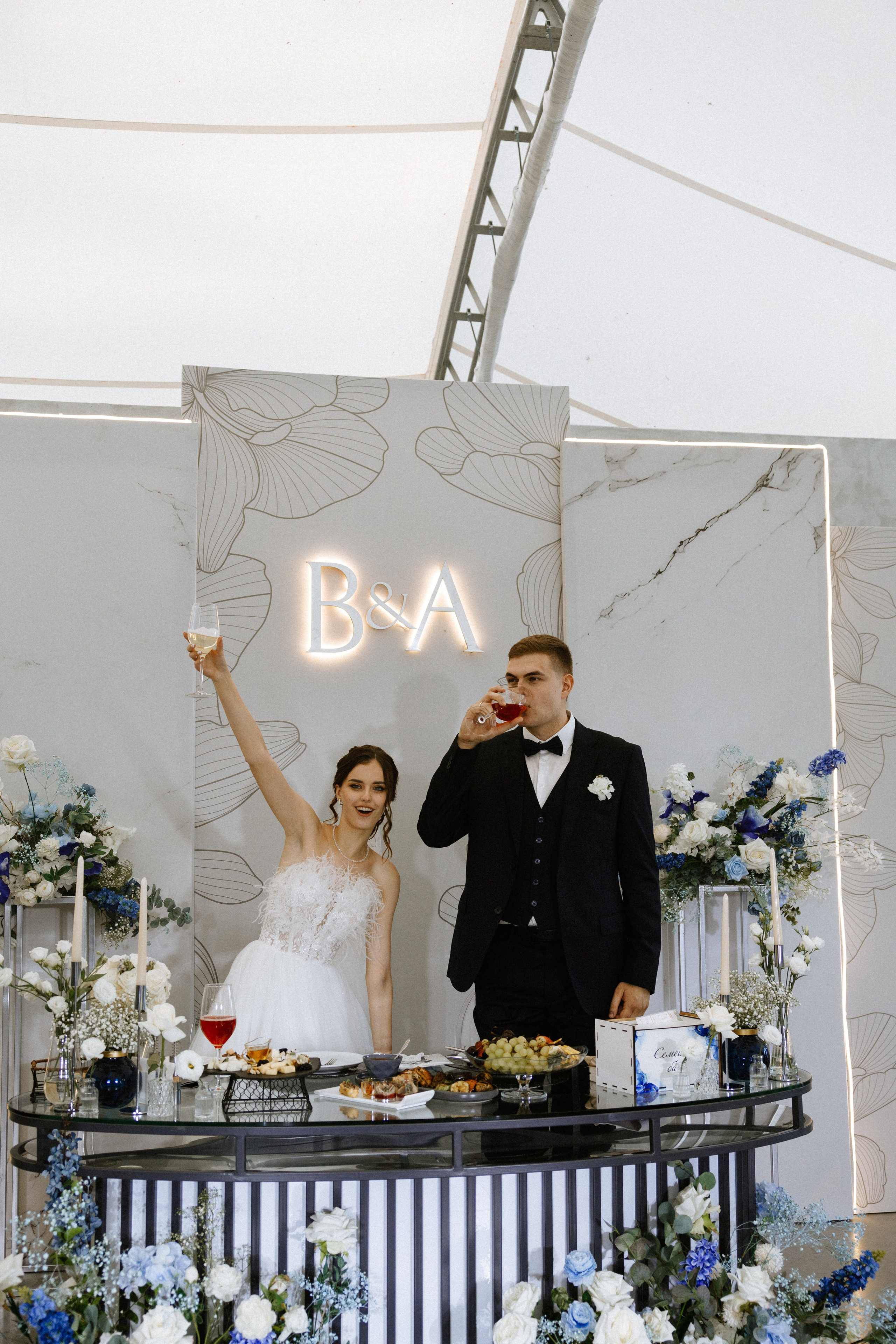 Влад и Арина. Hyatt- шатер Небо. Свадебный фотограф Балчугова Мария Екатеринбург